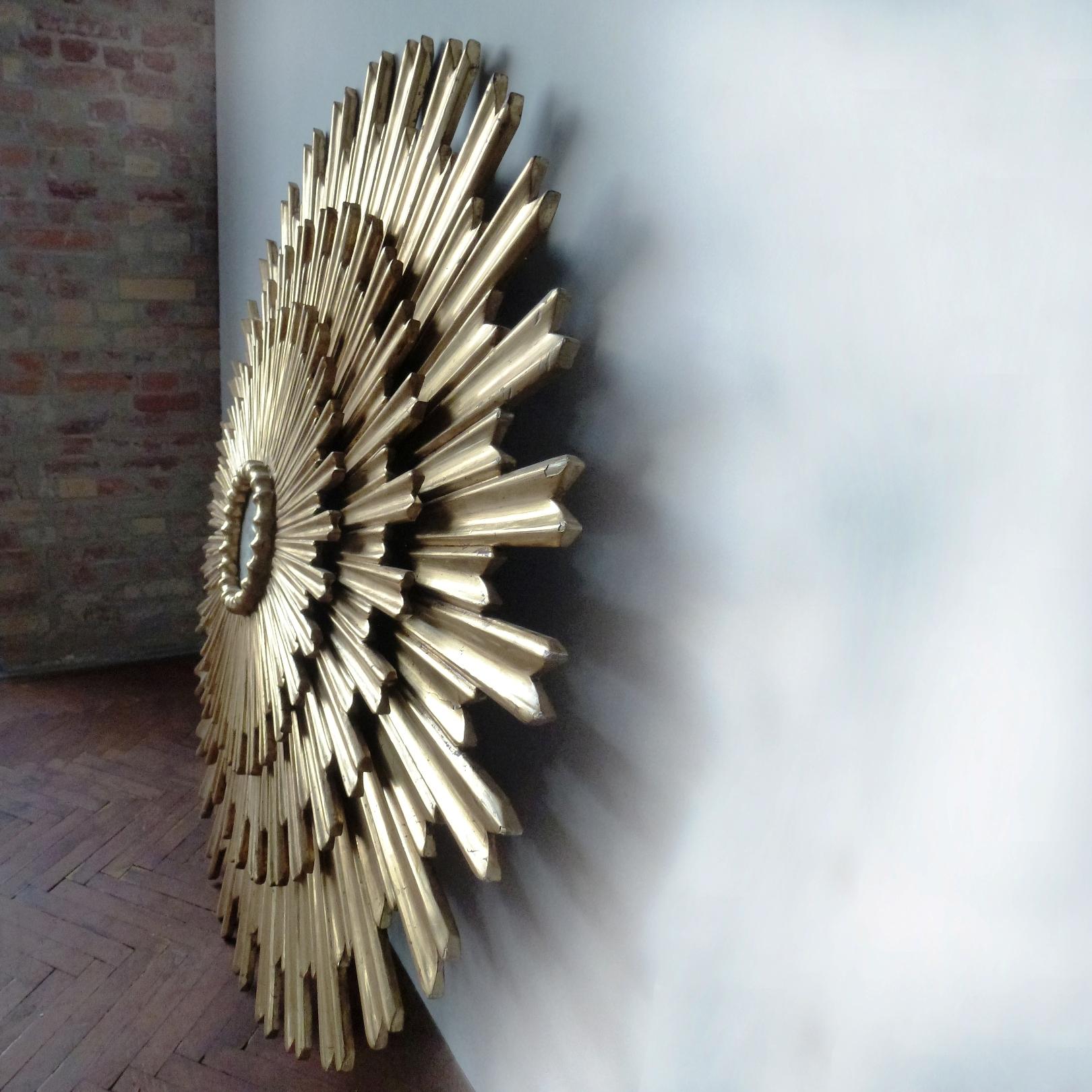 Oversized Triple Layered Giltwood Sunburst Mirror, Spain 1950s In Good Condition For Sale In BUDAPEST, HU
