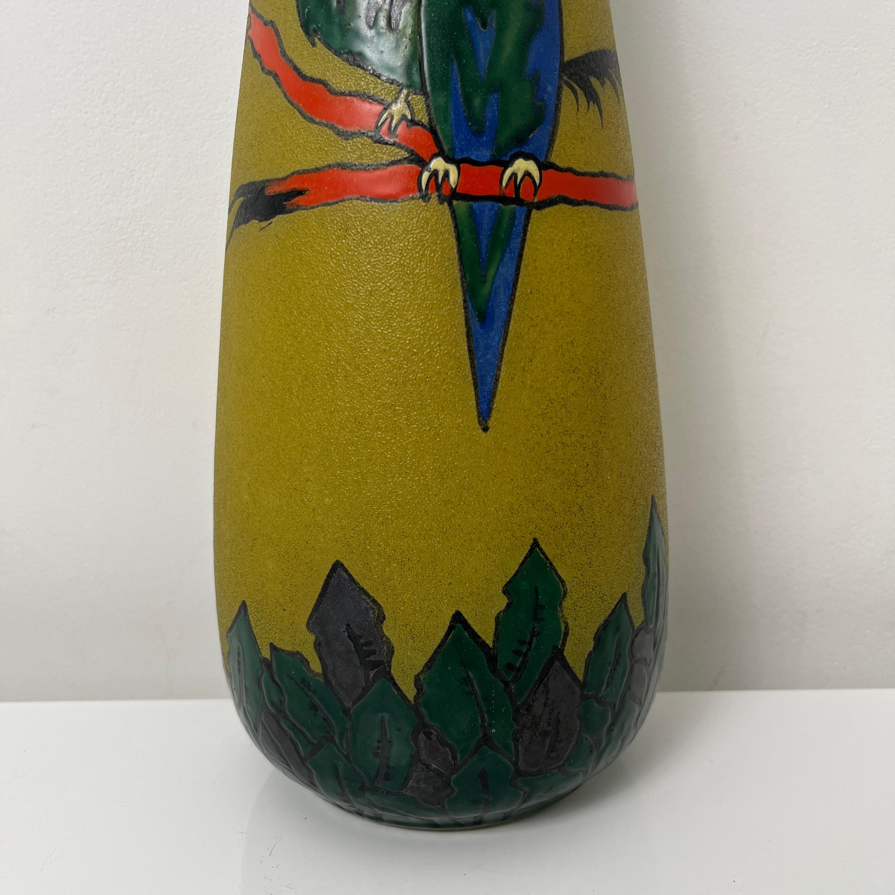 Grand Vase Art Déco en verre emaillé Décor aux Oiseaux de la Verrerie Leune In Good Condition For Sale In PONT-AUDEMER, FR