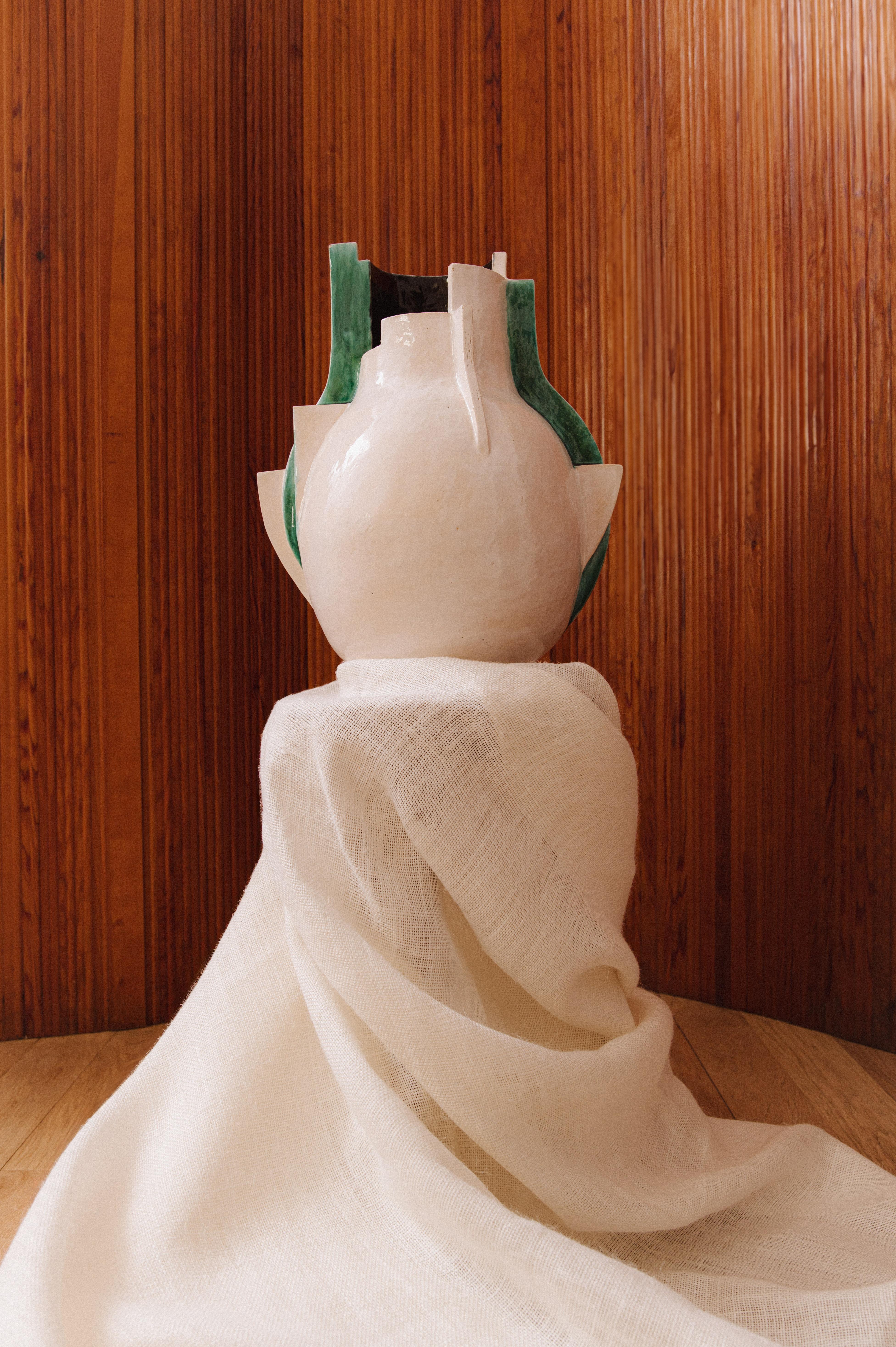 Organic Modern Grand vase en céramique moderniste, années 50 For Sale