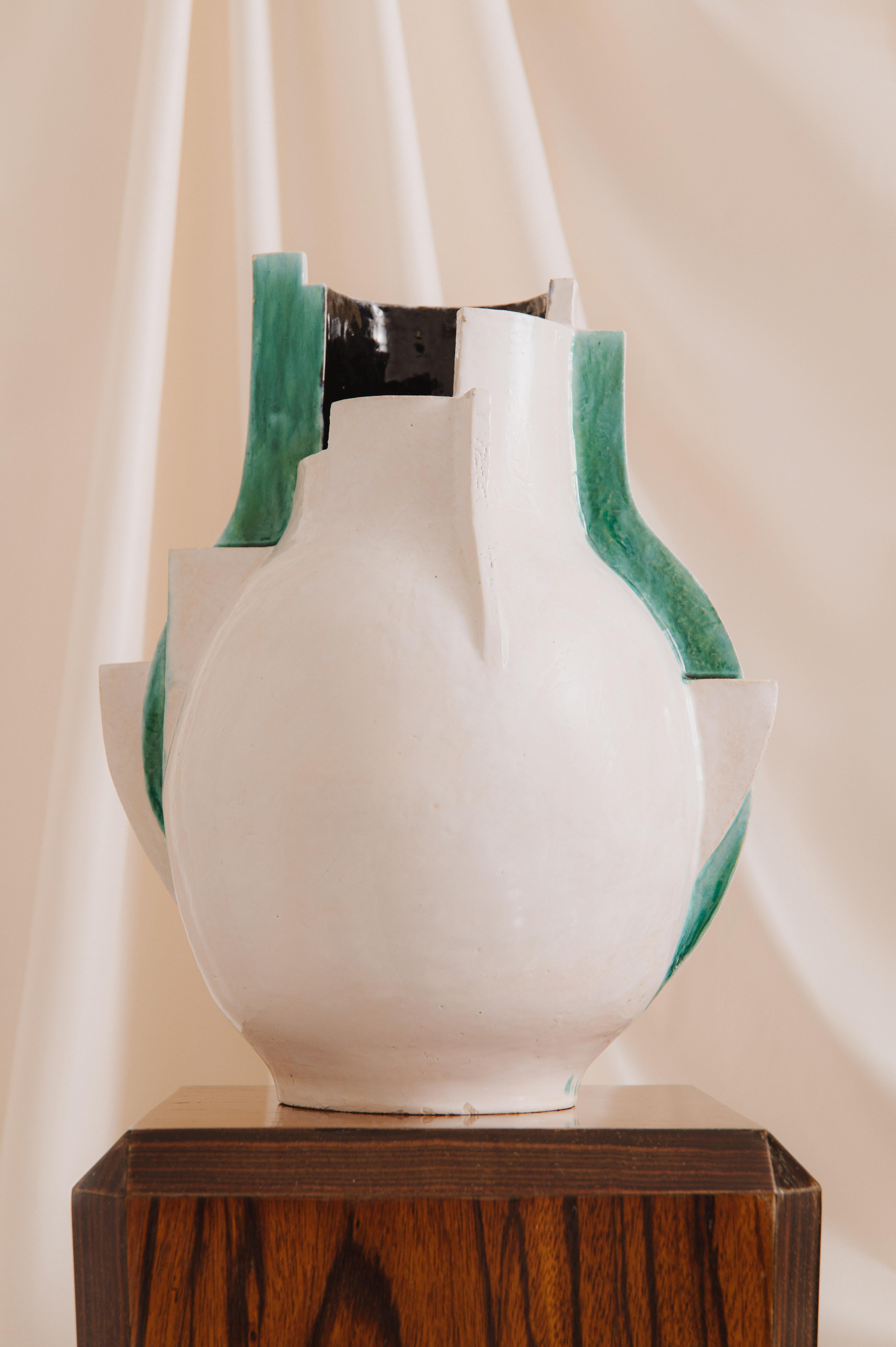 Grand vase en céramique moderniste, années 50 For Sale 1