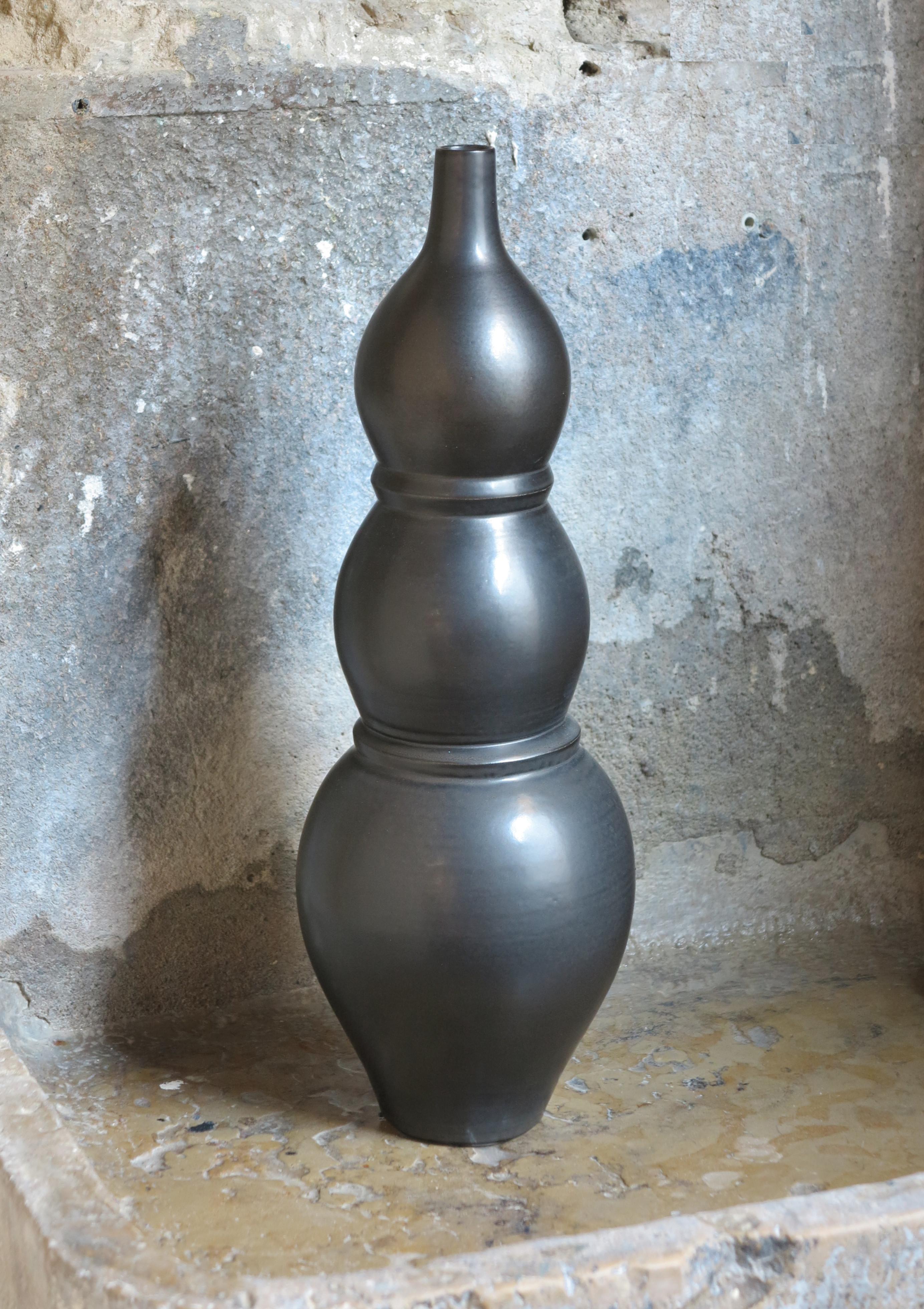 Grand Vase Noir by Cica Gomez In New Condition For Sale In Geneve, CH