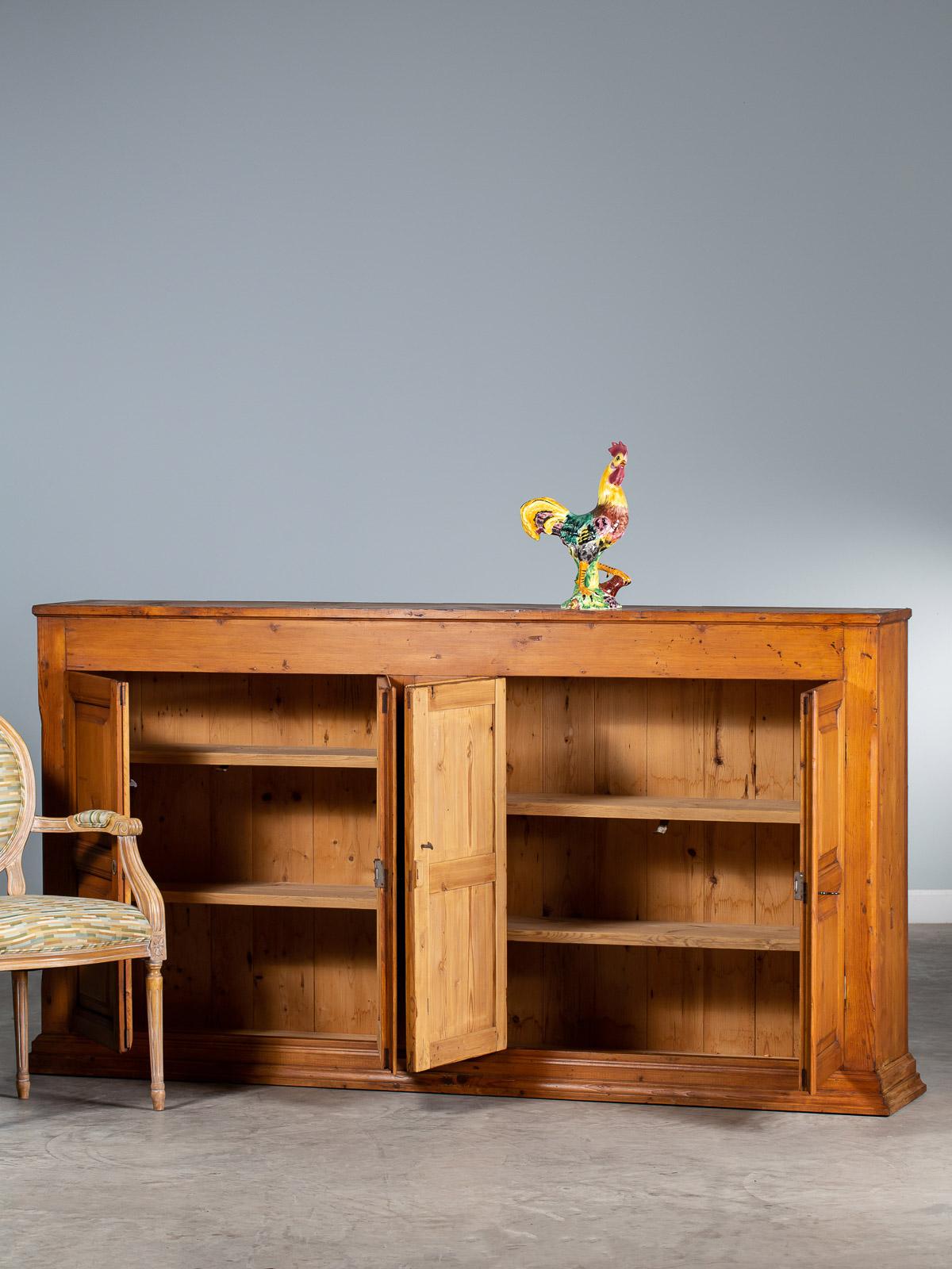 French Provincial Grand Vintage French Solid Pine Buffet Credenza Cabinet, circa 1930 For Sale