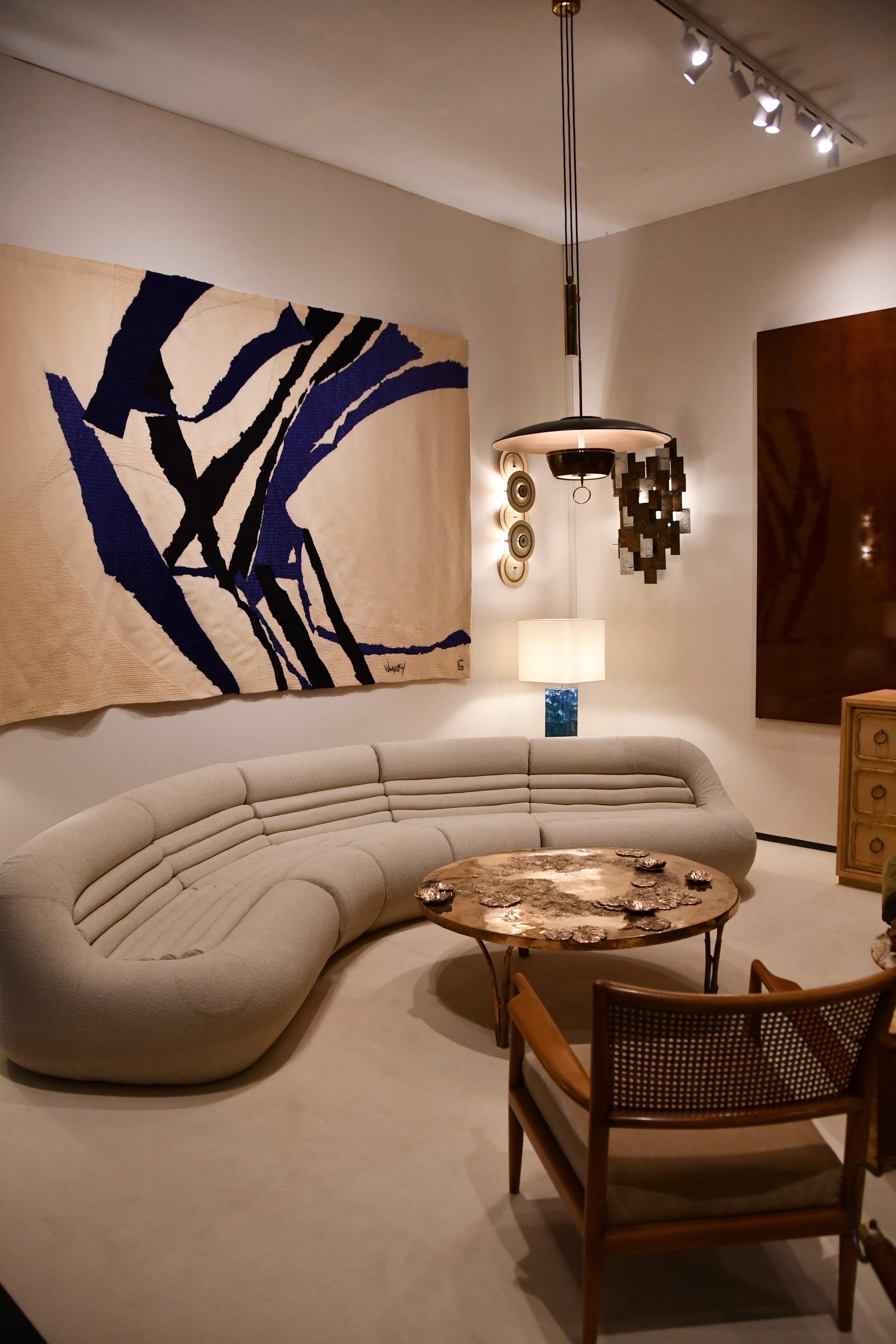 Mid-Century Modern “Grand Vol Bleu” by Roger Wogensky - Aubusson tapestry - France 1973 For Sale