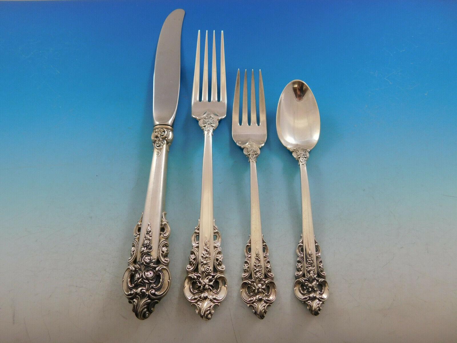 Grande Baroque by Wallace Set di posate in argento Sterling 12 Servizio 76 Pezzi Cena In condizioni ottime in vendita a Big Bend, WI