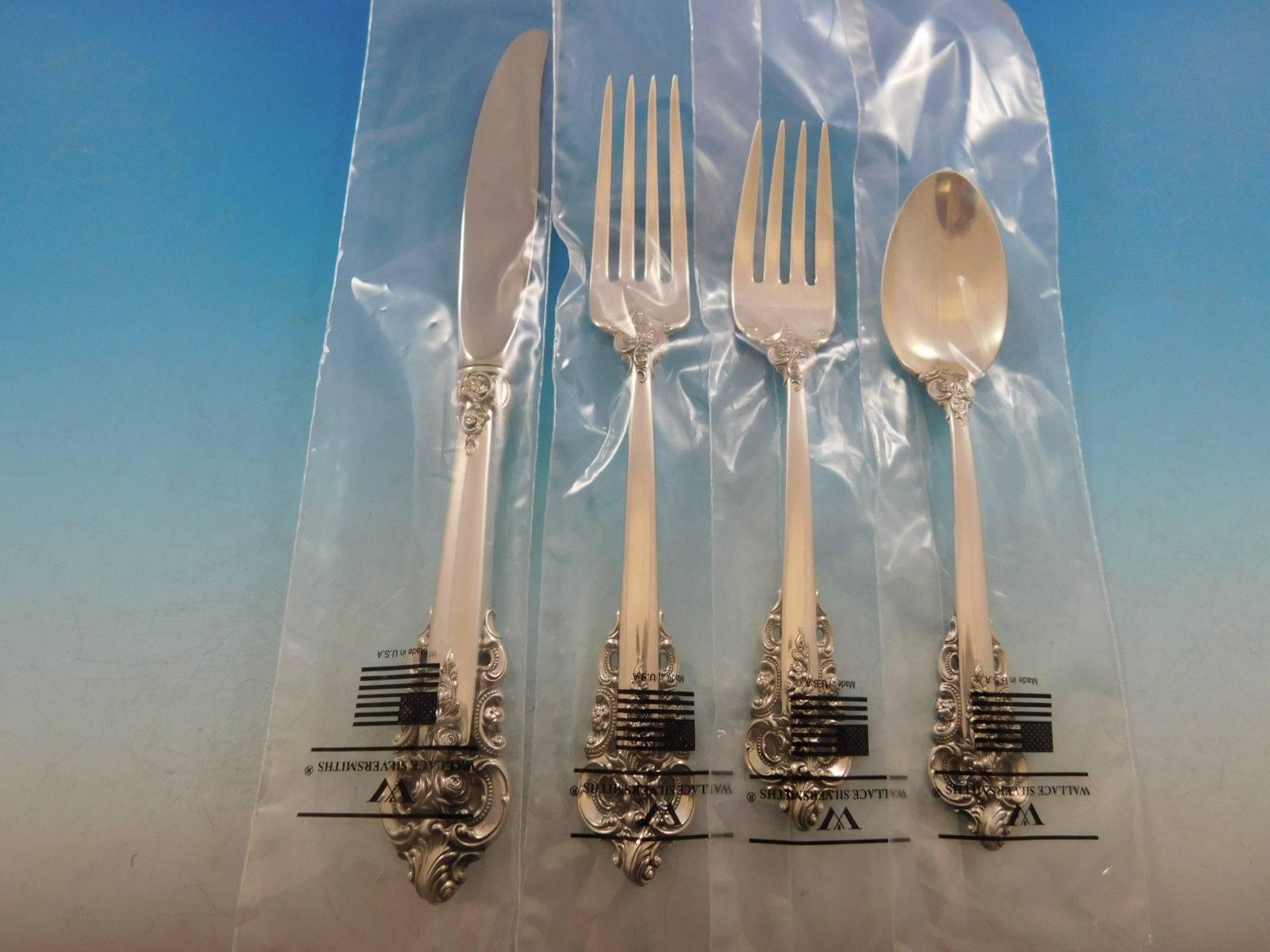 Grande Baroque by Wallace sterling silver flatware set of 50 pieces. This set is includes:

Eight knives, 8 7/8