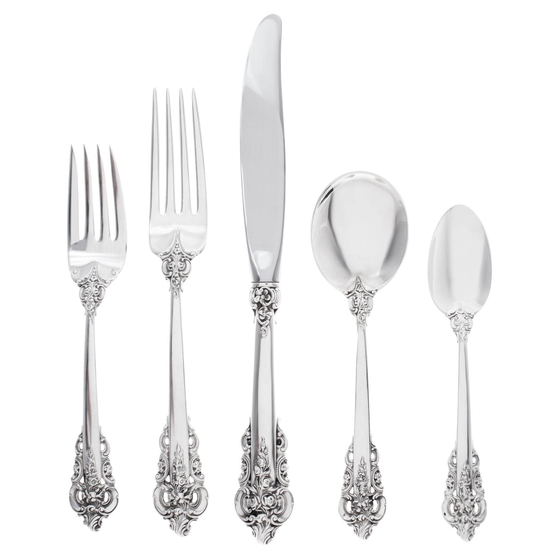 "Grande Baroque" Sterling Silver Flatware Patented in 1941 by Wallace For Sale