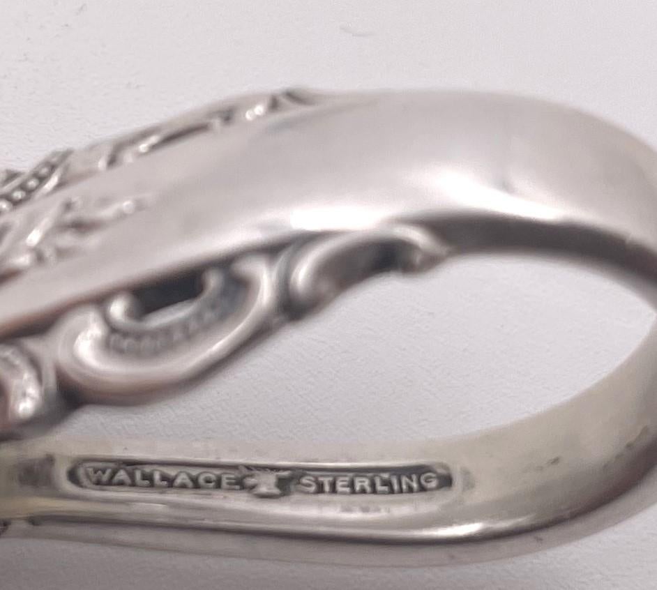 Grande Baroque Wallace Set of 12 Sterling Silver Napkin Clips For Sale 1