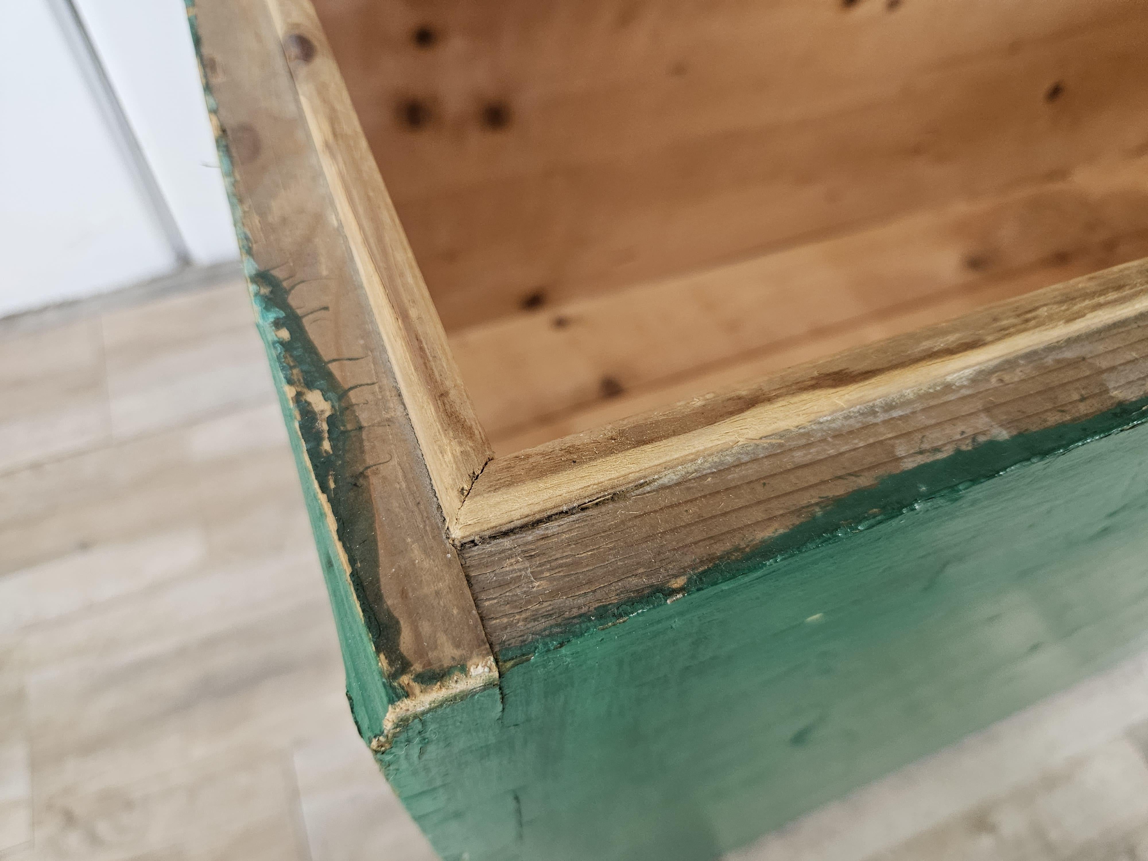 Grande baule da viaggio in legno dipinto For Sale 3