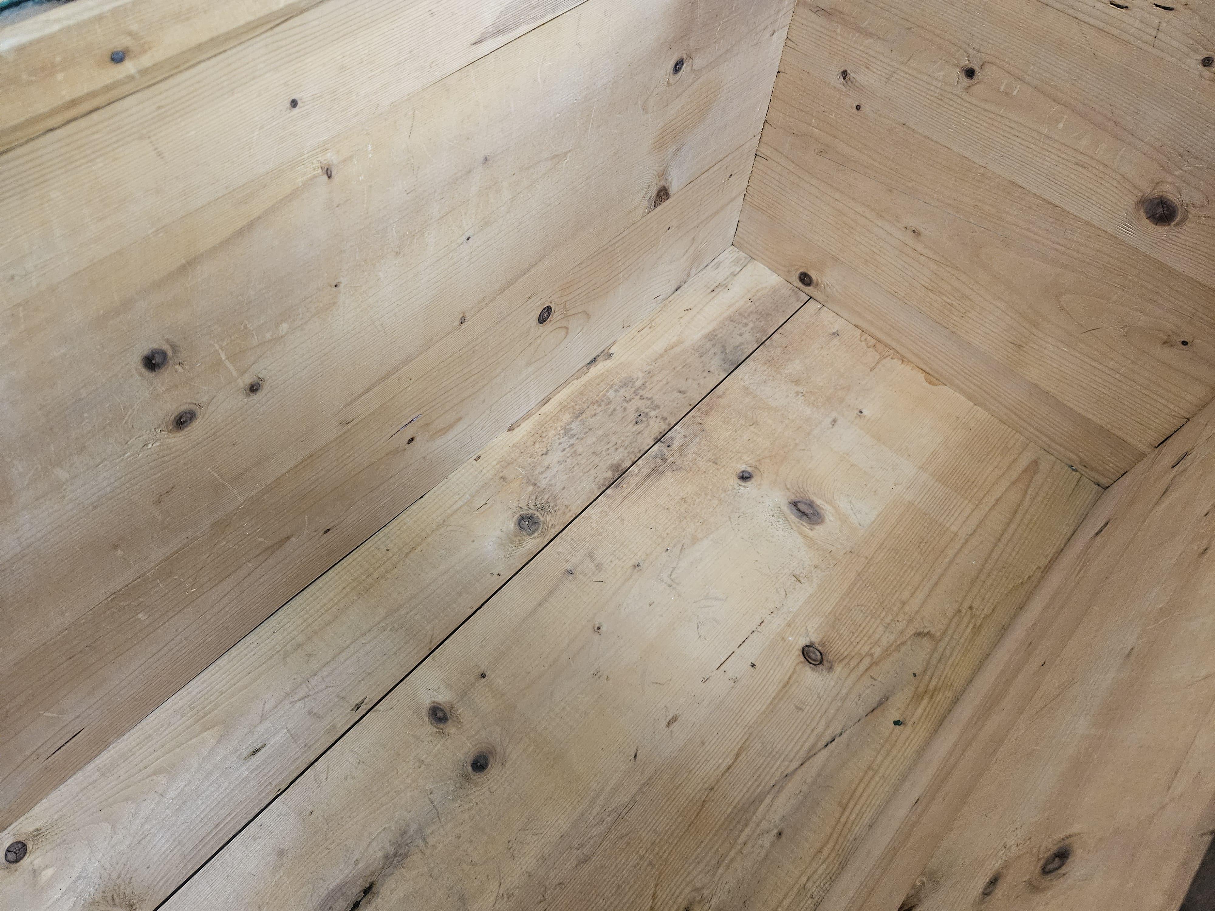 Grande baule da viaggio in legno dipinto For Sale 5