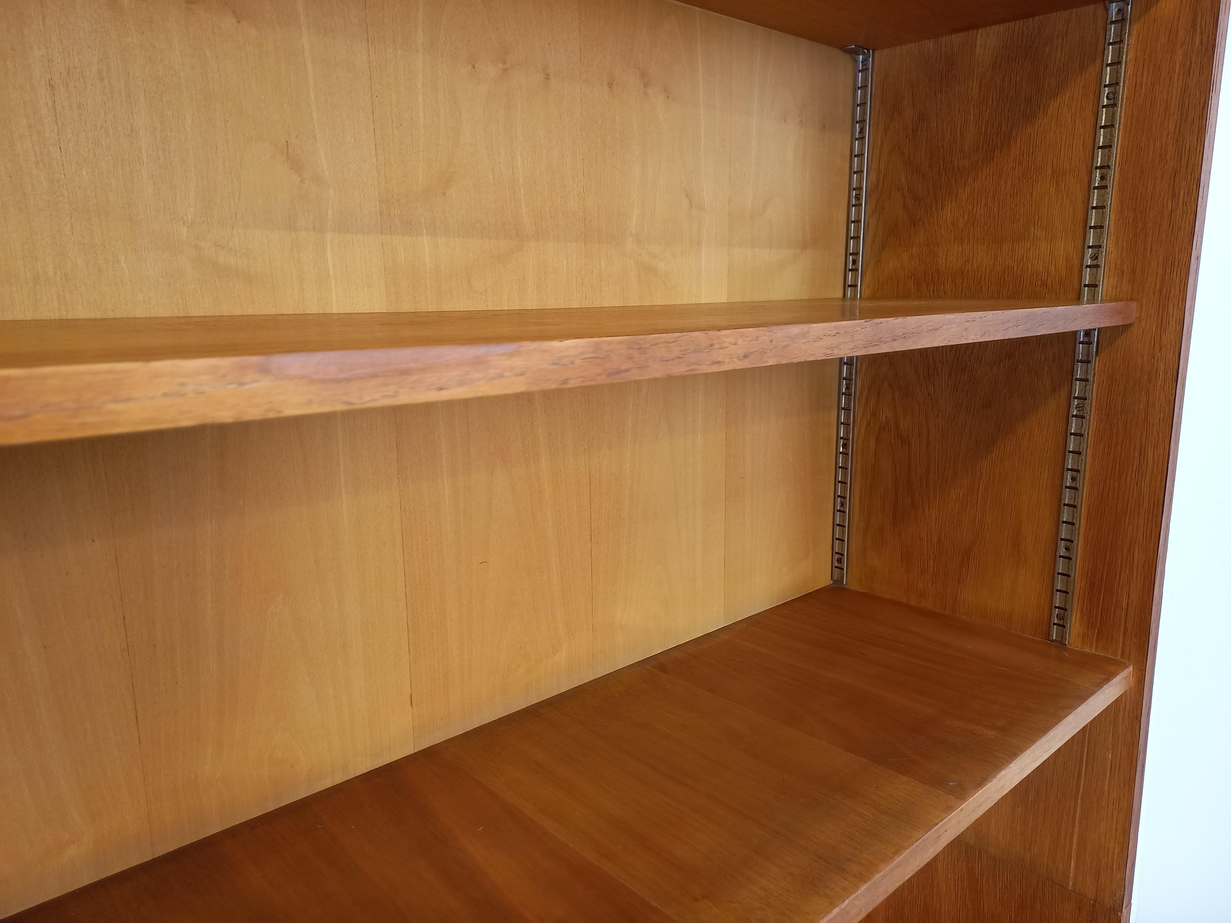 Grande bibliothèque étagère vintage en bois de chêne des années 50 60 in vendita 3