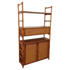 Grande bibliothèque étagère vintage en rotin, bois et cannage des années 70