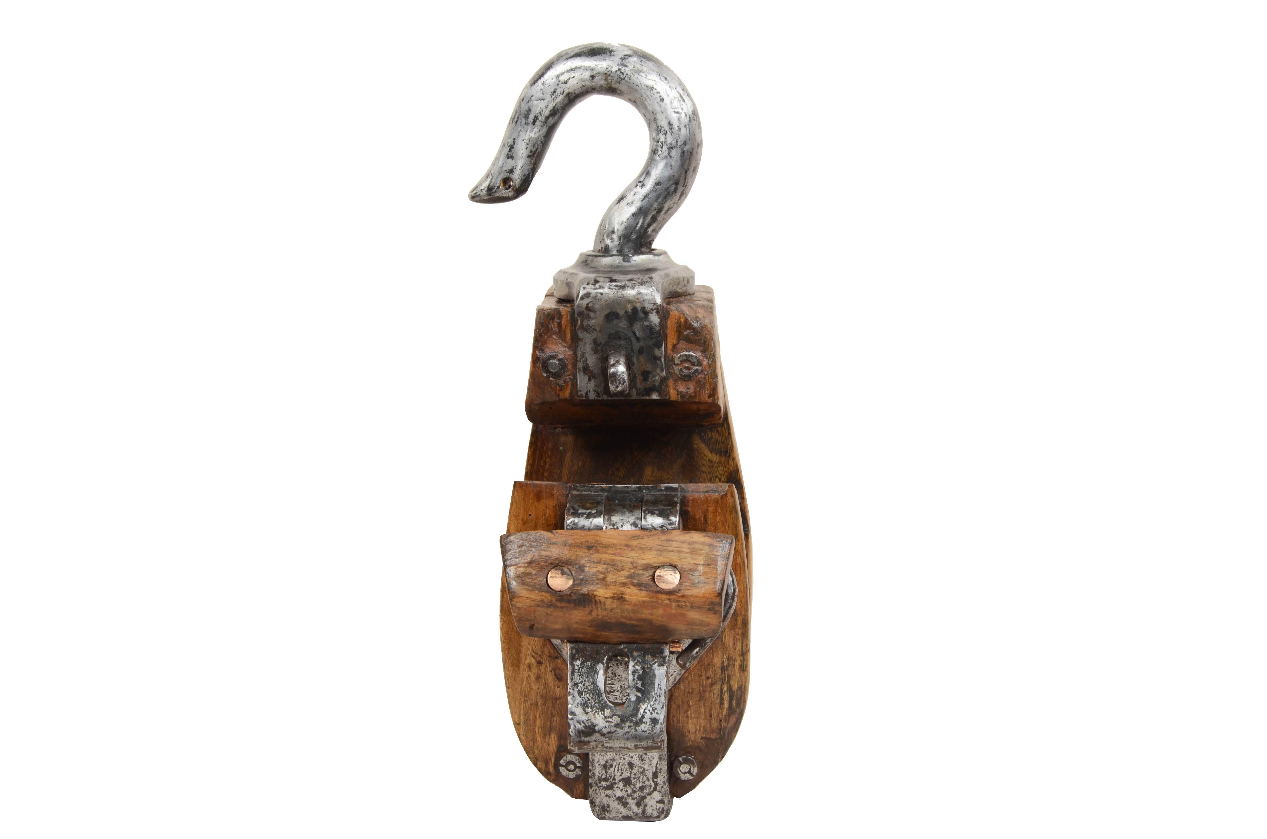 Grande bozzello en legno e acciaio con puleggia en legno duro. Inghilterra 1850 en vente 7