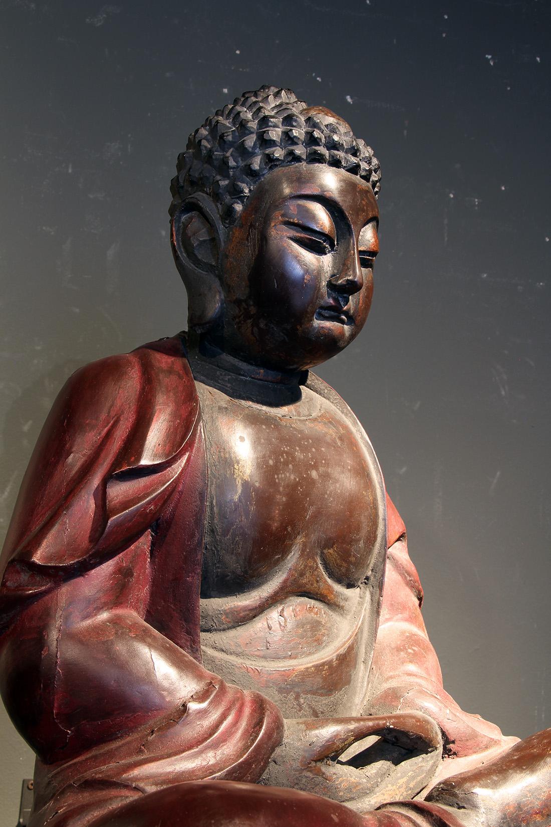 Chinese Grande Buddha Cinese in Legno For Sale