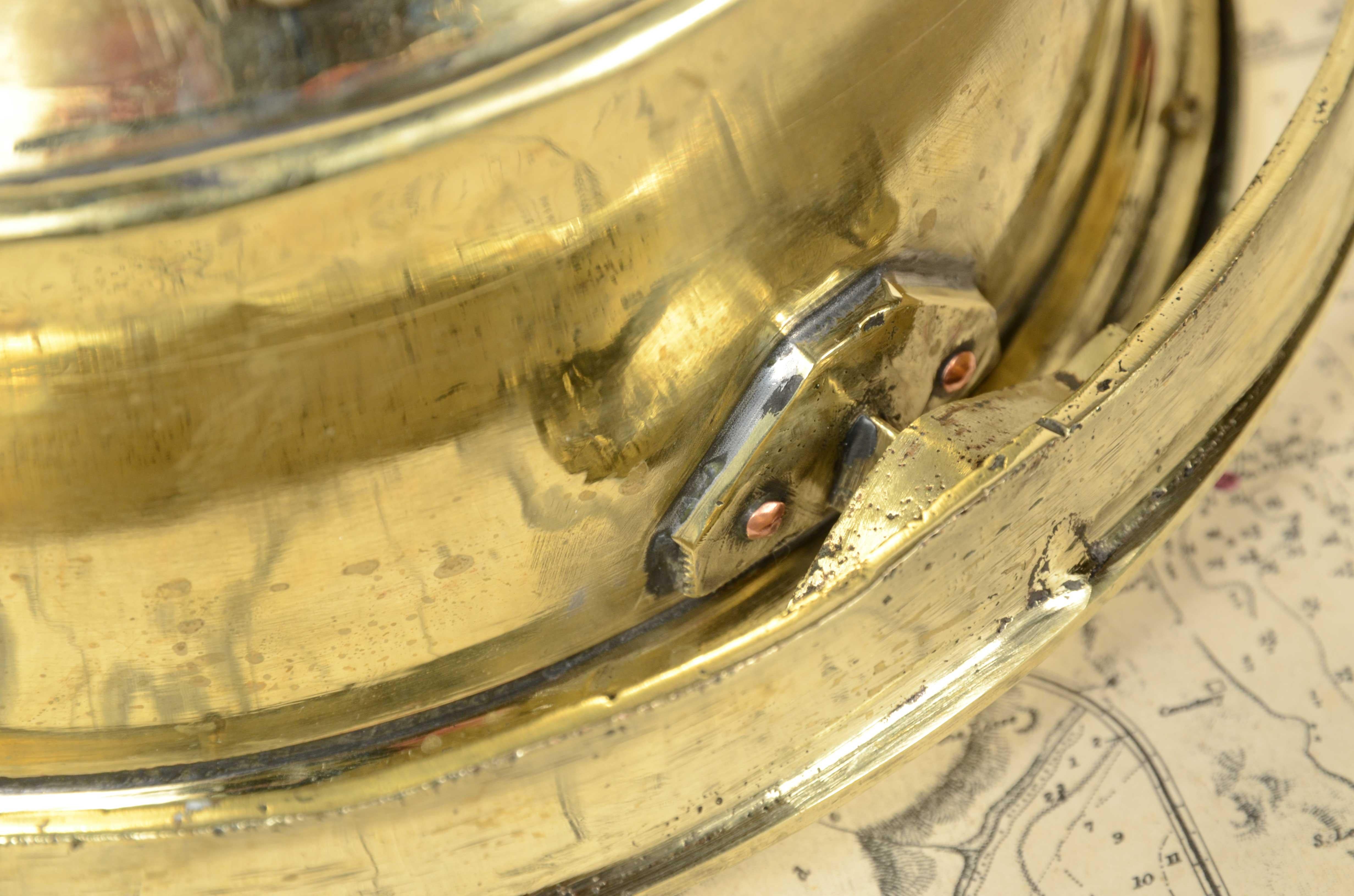 Großer englischer Magnetkompass aus Messing und Glas aus dem frühen 20  im Angebot 8