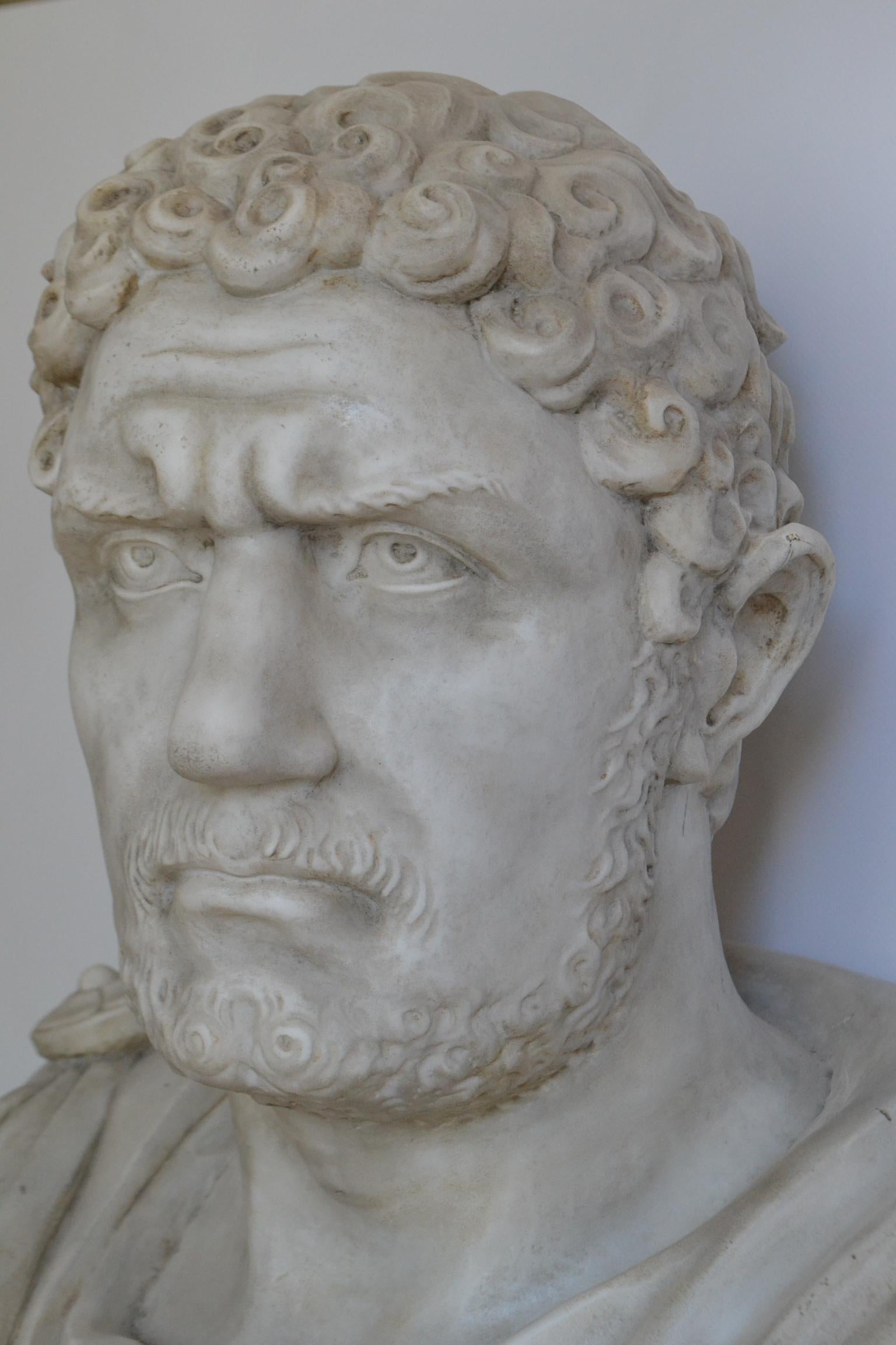 Grande Busto Caracalla scolpito su bellissimo marmo bianco (made in italy) In Excellent Condition For Sale In Tarquinia, IT
