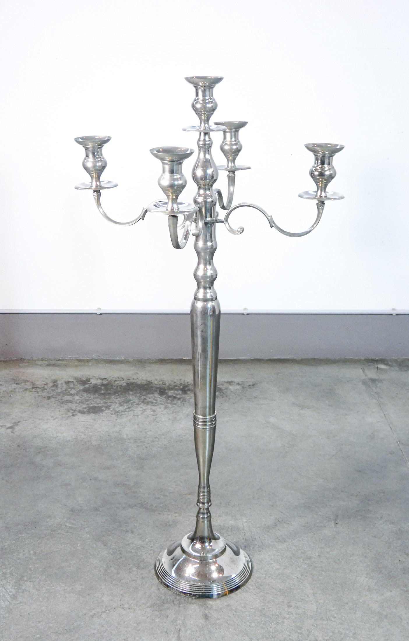 Gran candelabro de pie, linterna metálica de cinco lúmenes, estilo Luis XVI en venta 1
