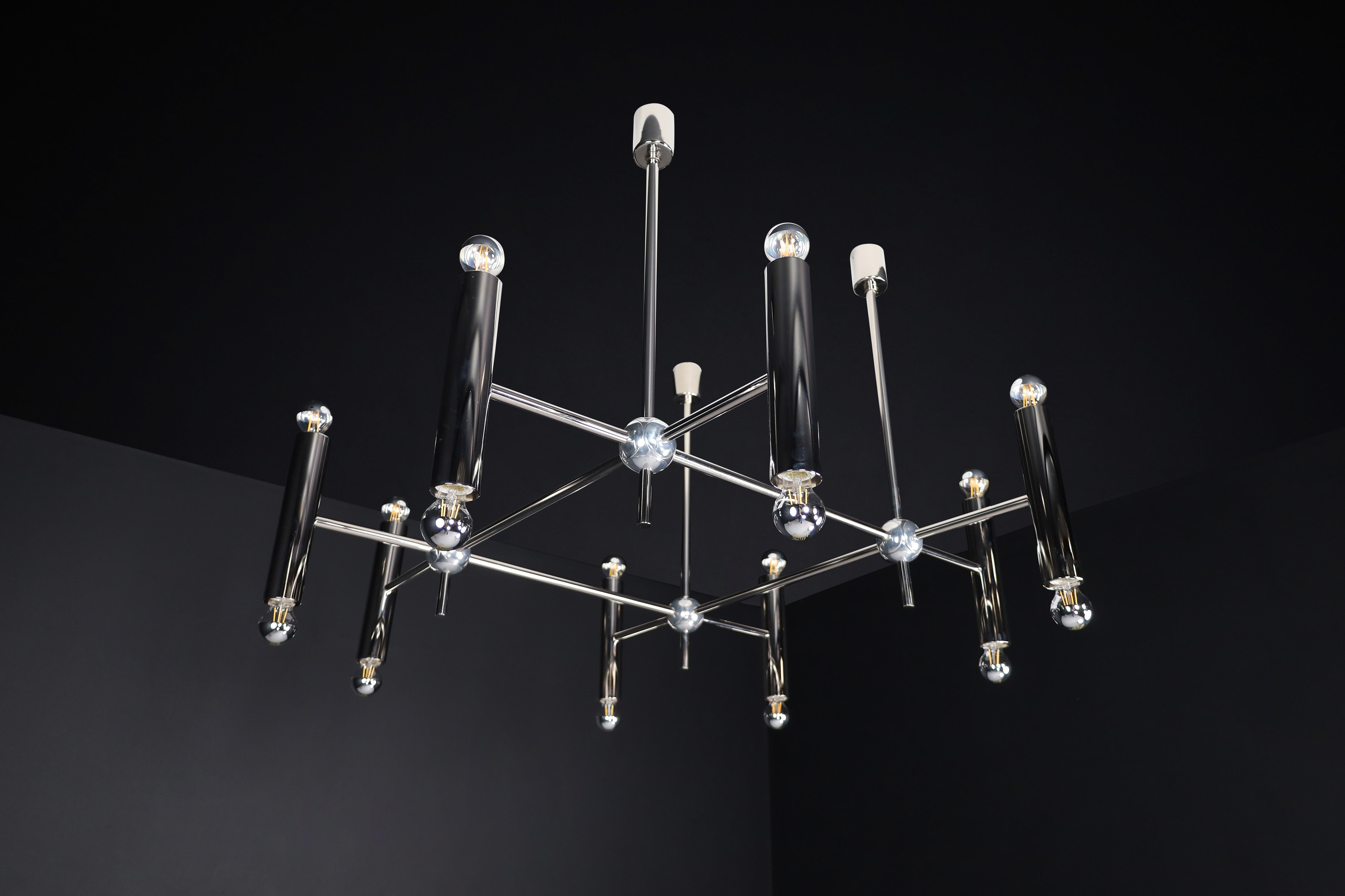 Grande Chandelier in Polished Steel with 16 Lights, Germany, 1960s In Good Condition For Sale In Almelo, NL