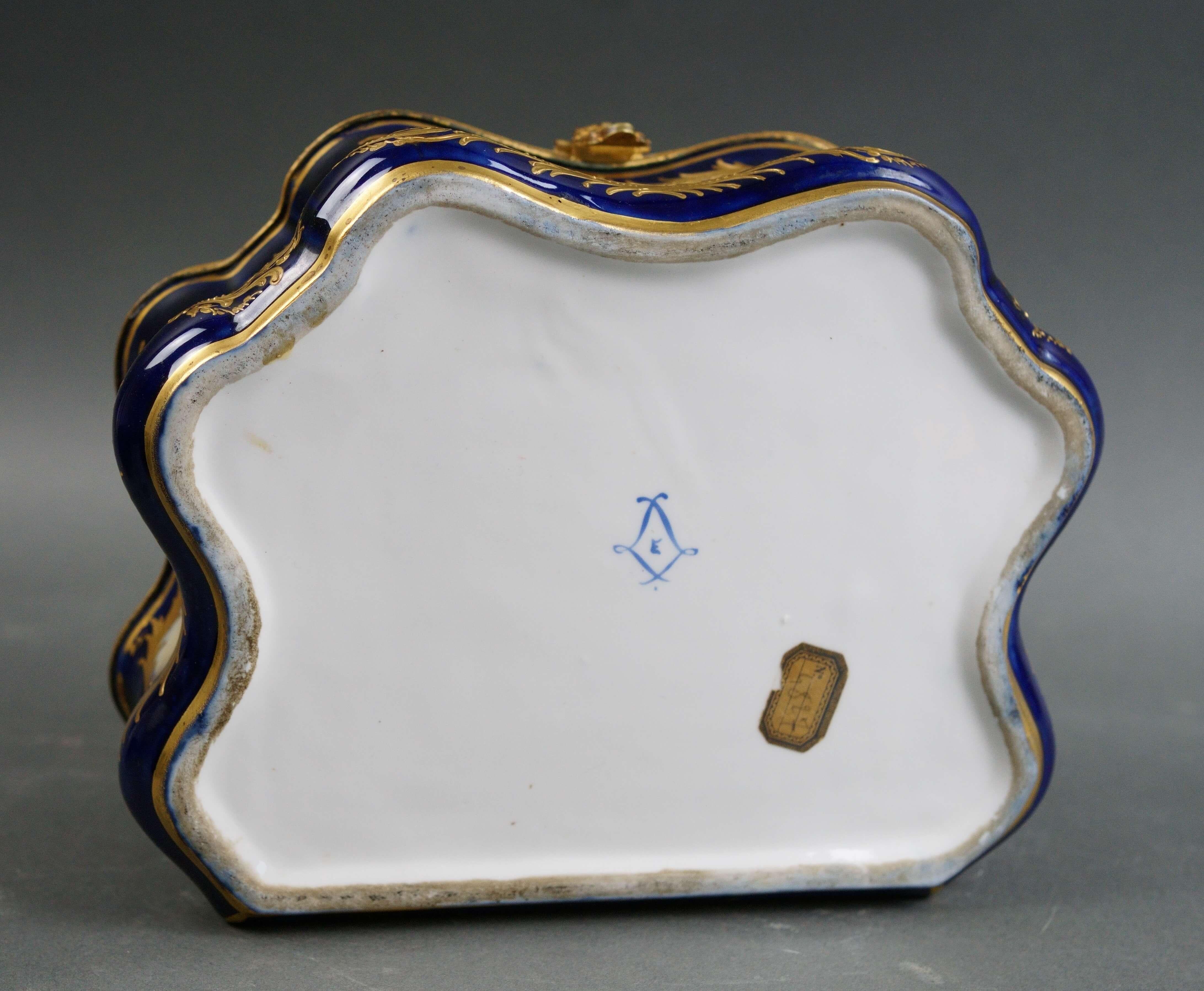 Large Box Set Blue Porcelain of Sèvres Enamel and Gold Napoleon III XIX For Sale 3