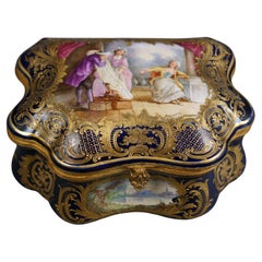 Gran caja de porcelana azul de Sèvres esmalte y oro Napoleón III XIX