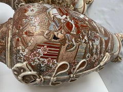 Großes Paar antiker japanischer kaiserlicher Satsuma-Vasen aus dem 19