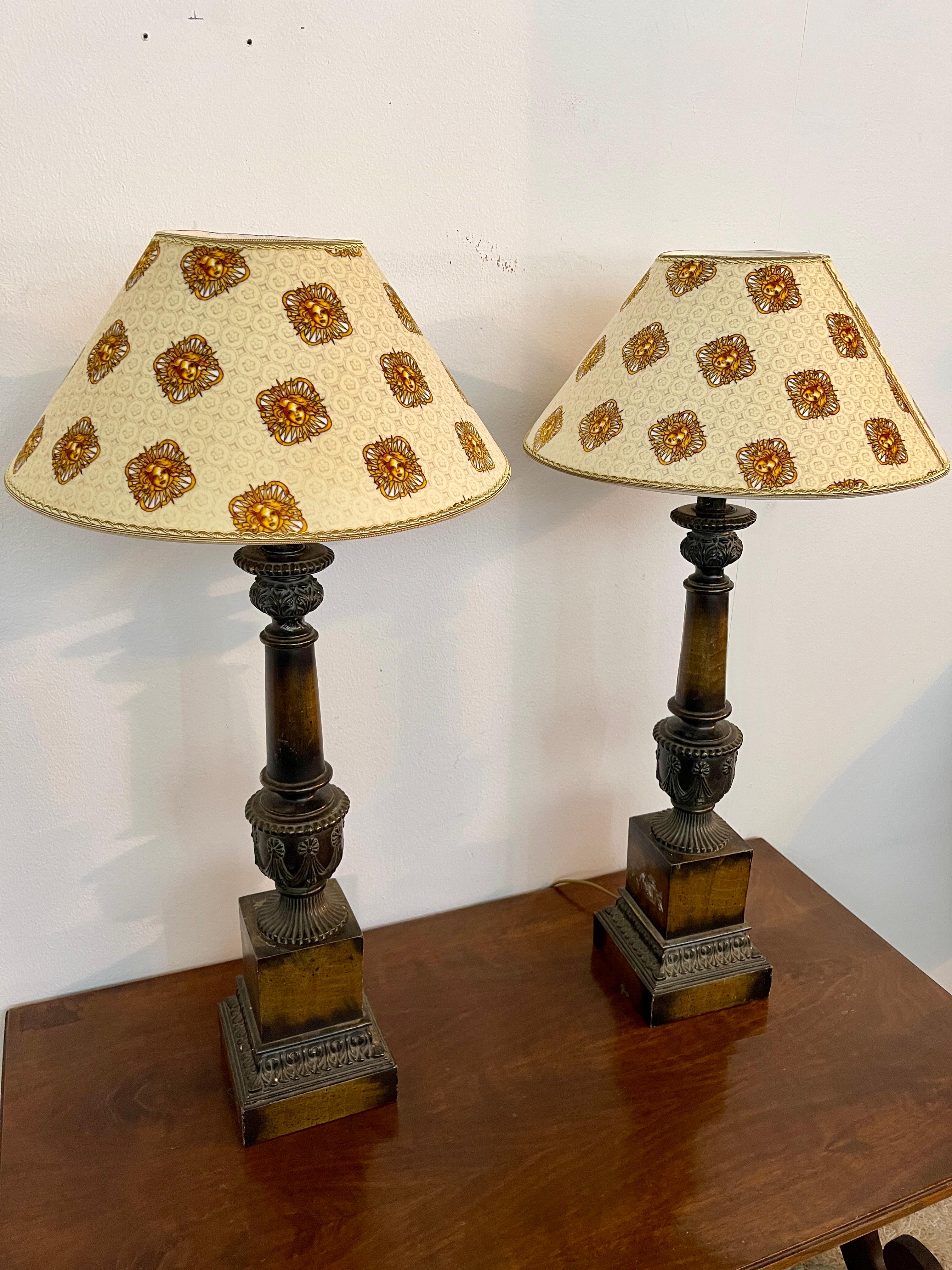 Grande coppia di lampade antiche con paralume Versailles, XIX secolo in vendita 6