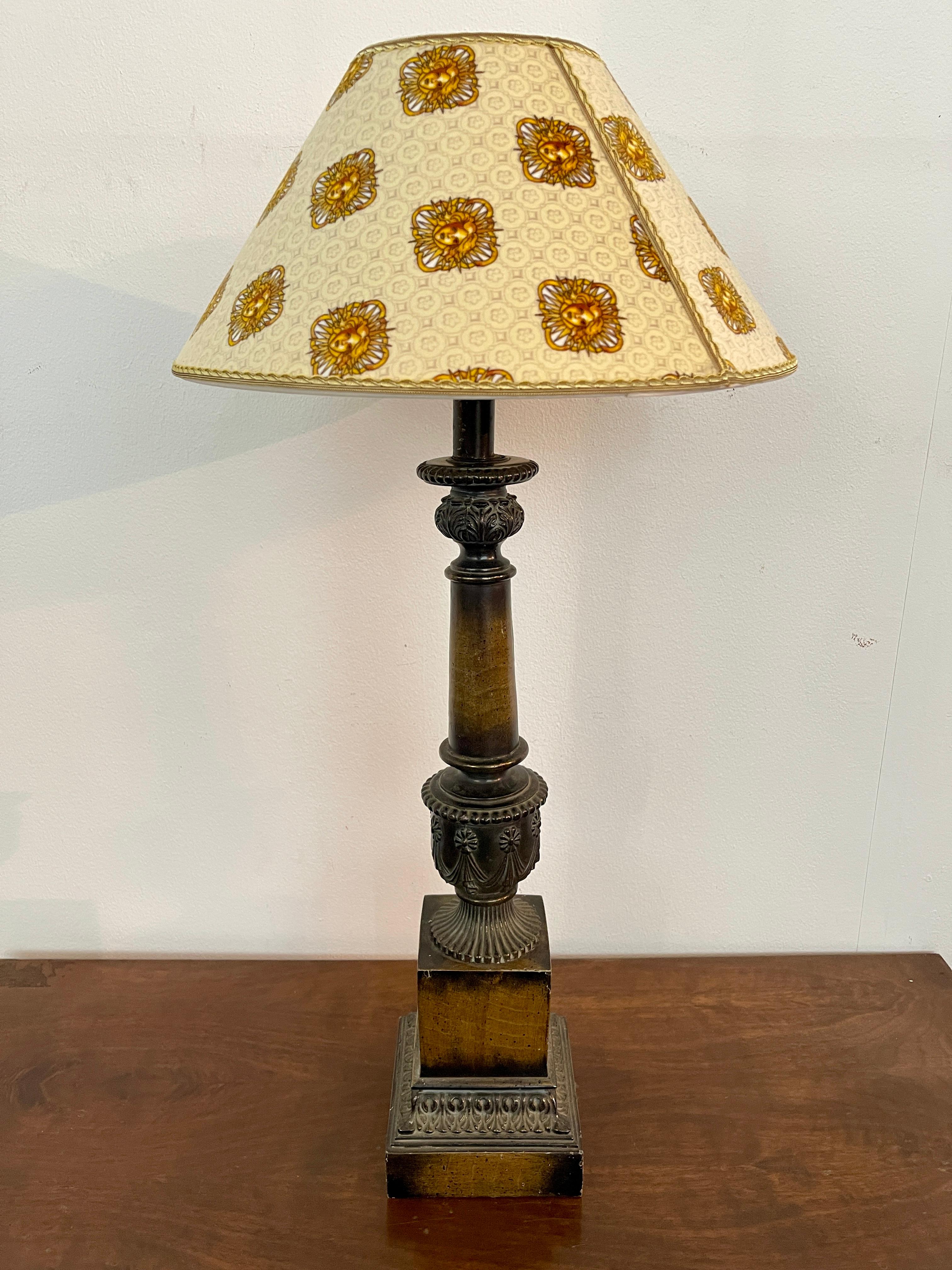 Grande coppia di lampade antiche con paralume Versailles, XIX secolo in vendita 9