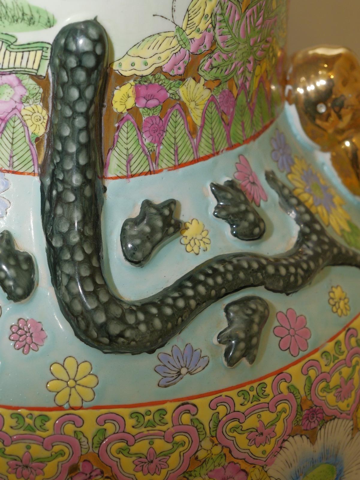 Large Pair of Vintage Porcelain and Chinese Canton Vases, 20th century For Sale 6