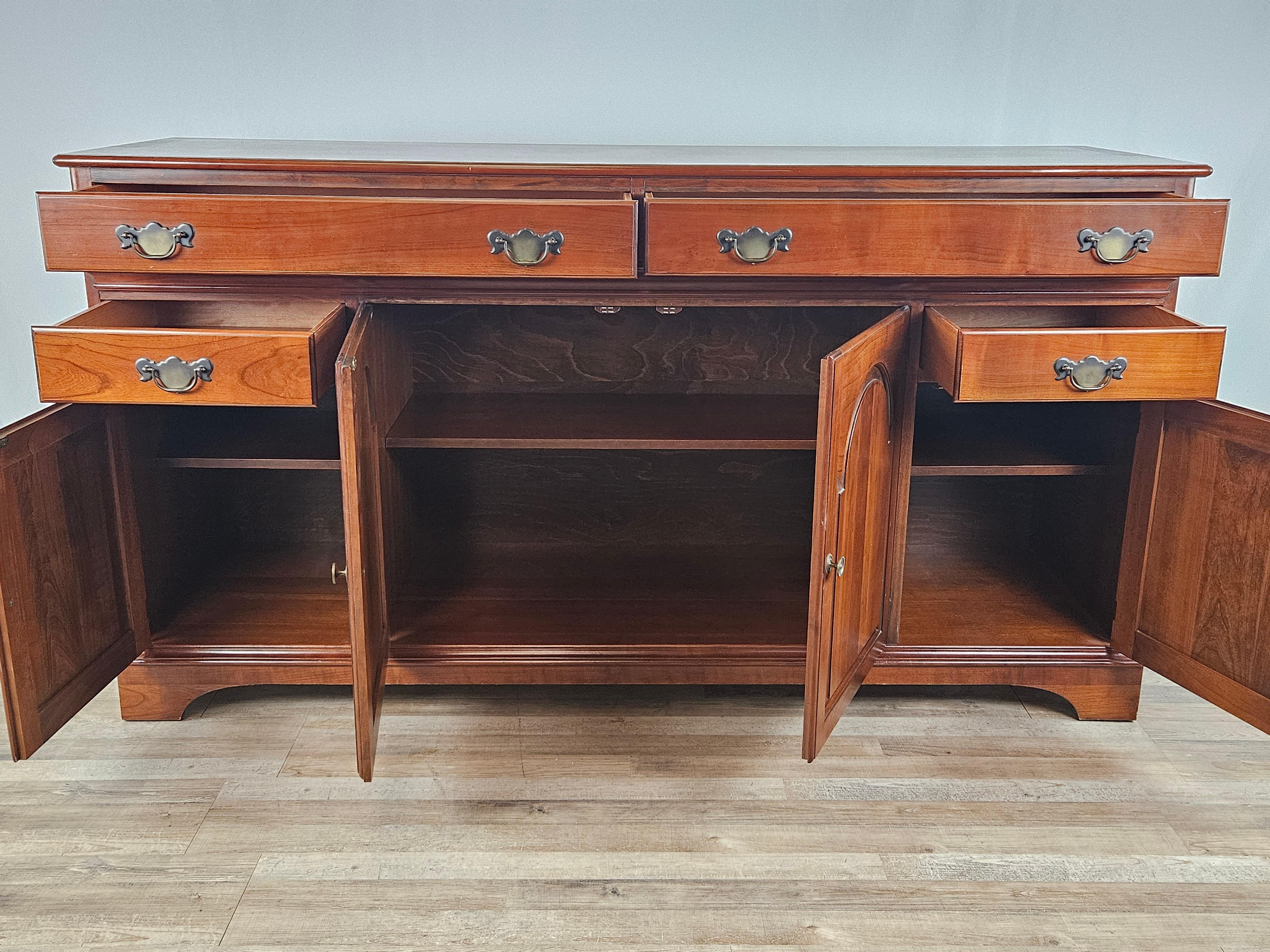 Large kitchen sideboard by Fantoni in cherry wood For Sale 2