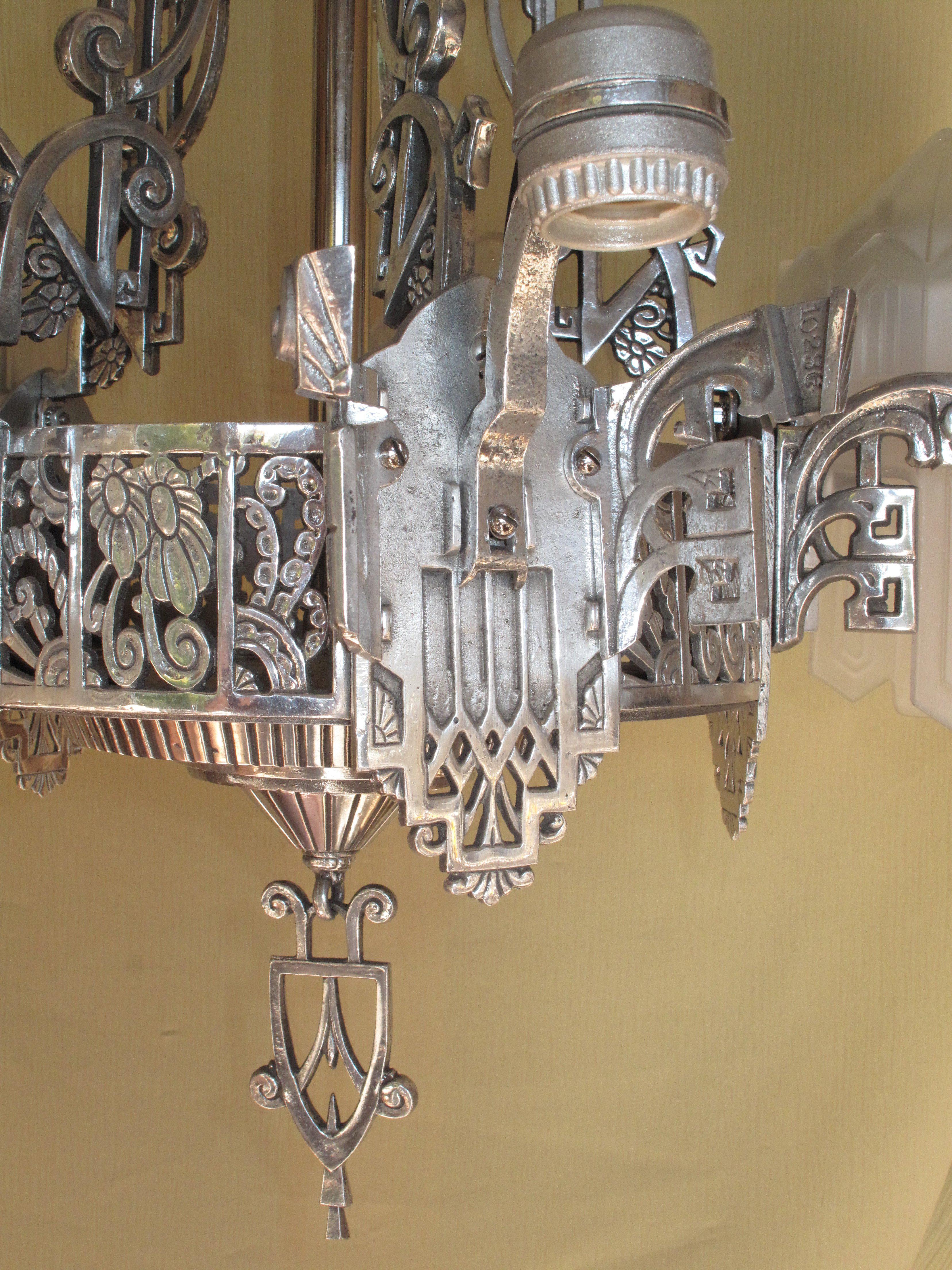 Grande Dame of American Art Deco Lighting, circa 1932 For Sale 3