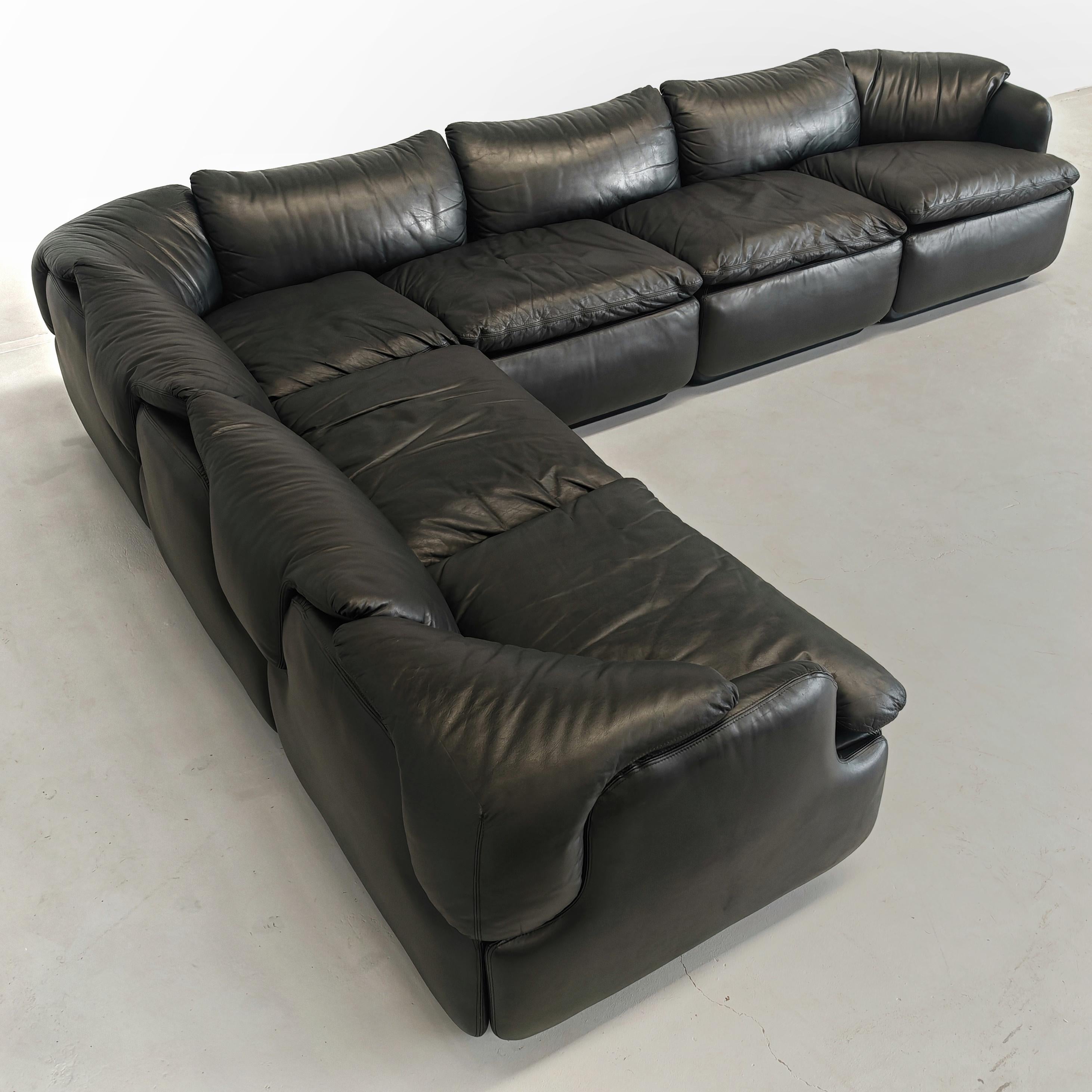 Grand canapé modulable en cuir noir 'Confidential' A.Roselli  pour Saporiti 70s en vente 11