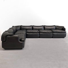 Gran sofá modular de cuero negro 'Confidential' A.Roselli  para Saporiti 70s