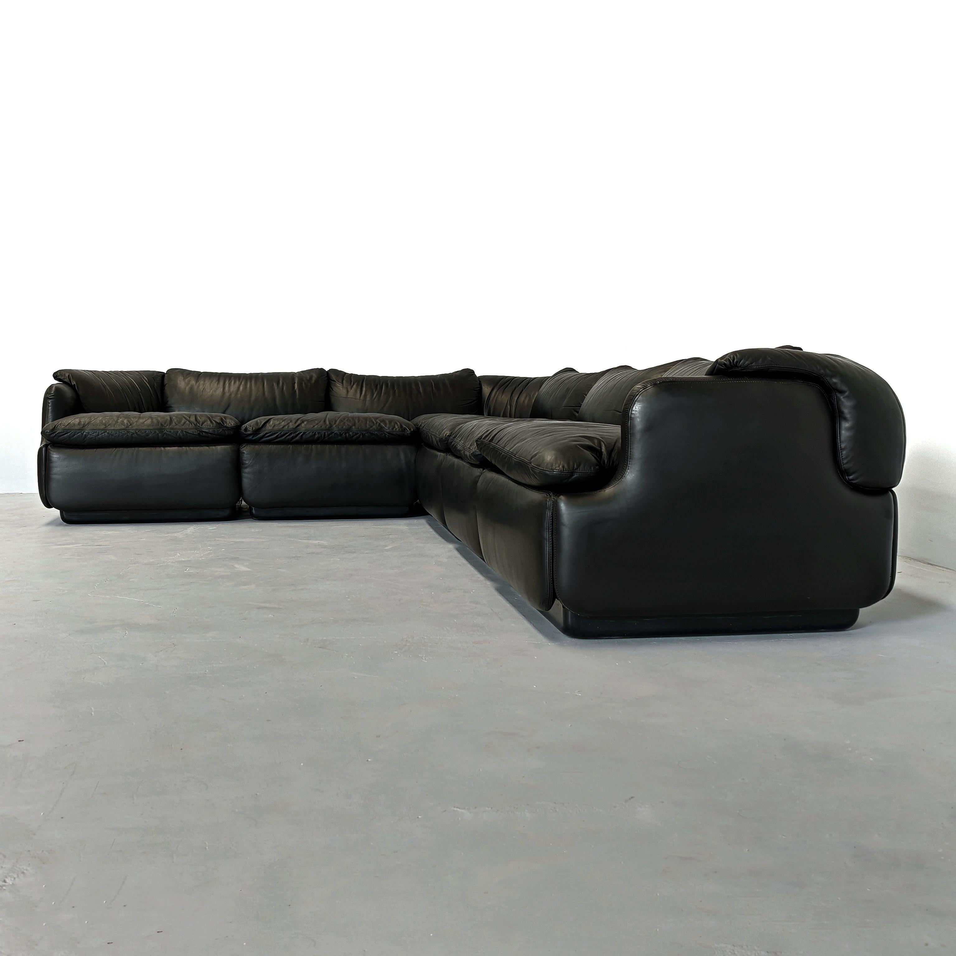 Grand canapé modulable en cuir noir 'Confidential' A.Roselli  pour Saporiti 70s en vente 12