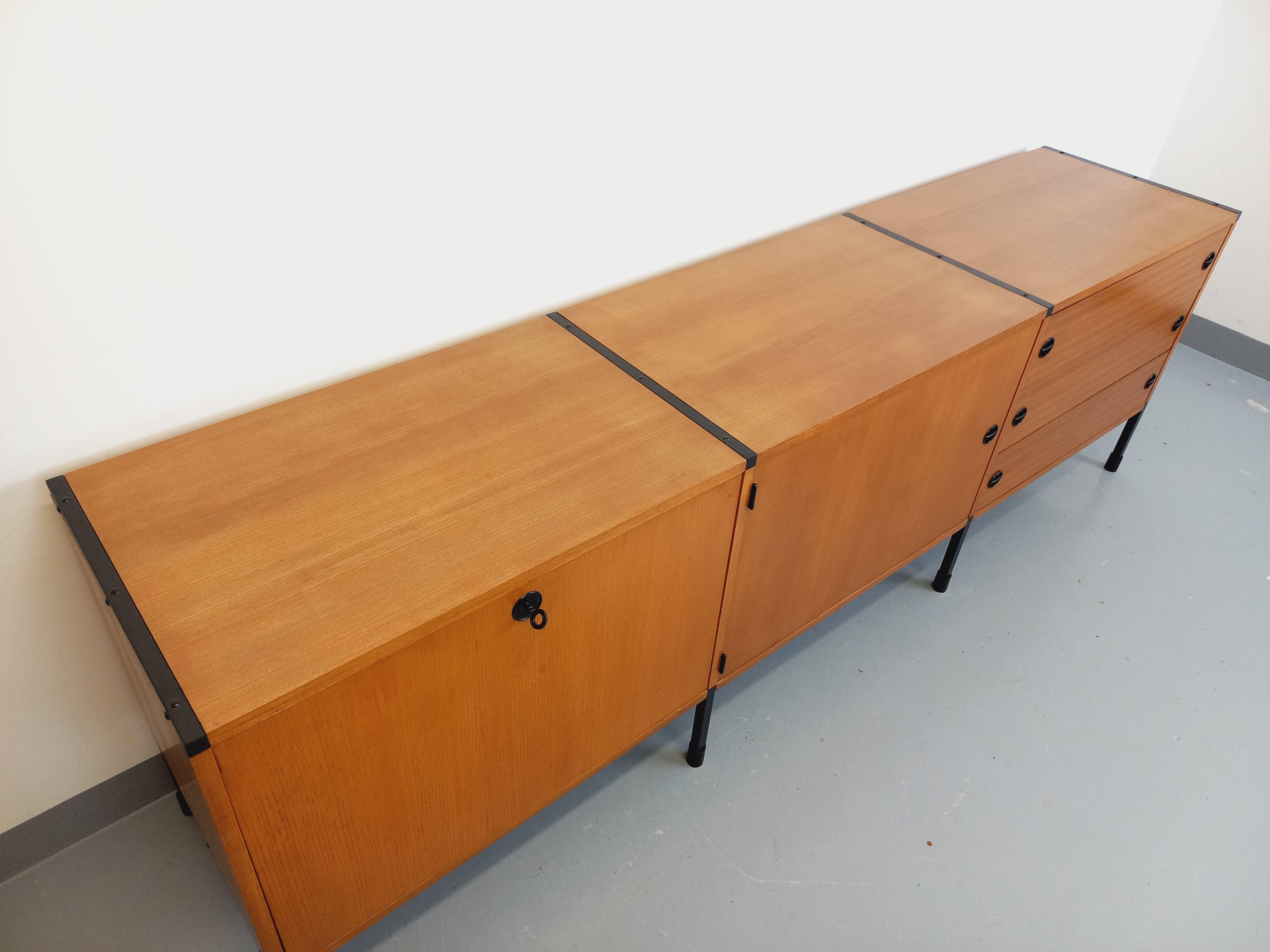 Grande enfilade basse moderniste vintage ARP Minvielle Guariche Mortier Motte im Angebot 1