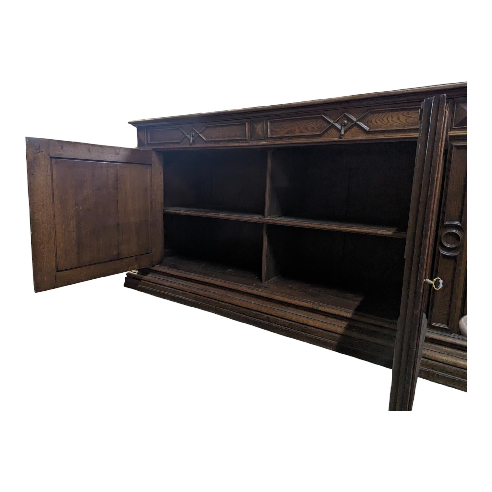 French 20th Century Louis XIII Style Oak Sideboard  In Good Condition For Sale In CANTELEU, FR
