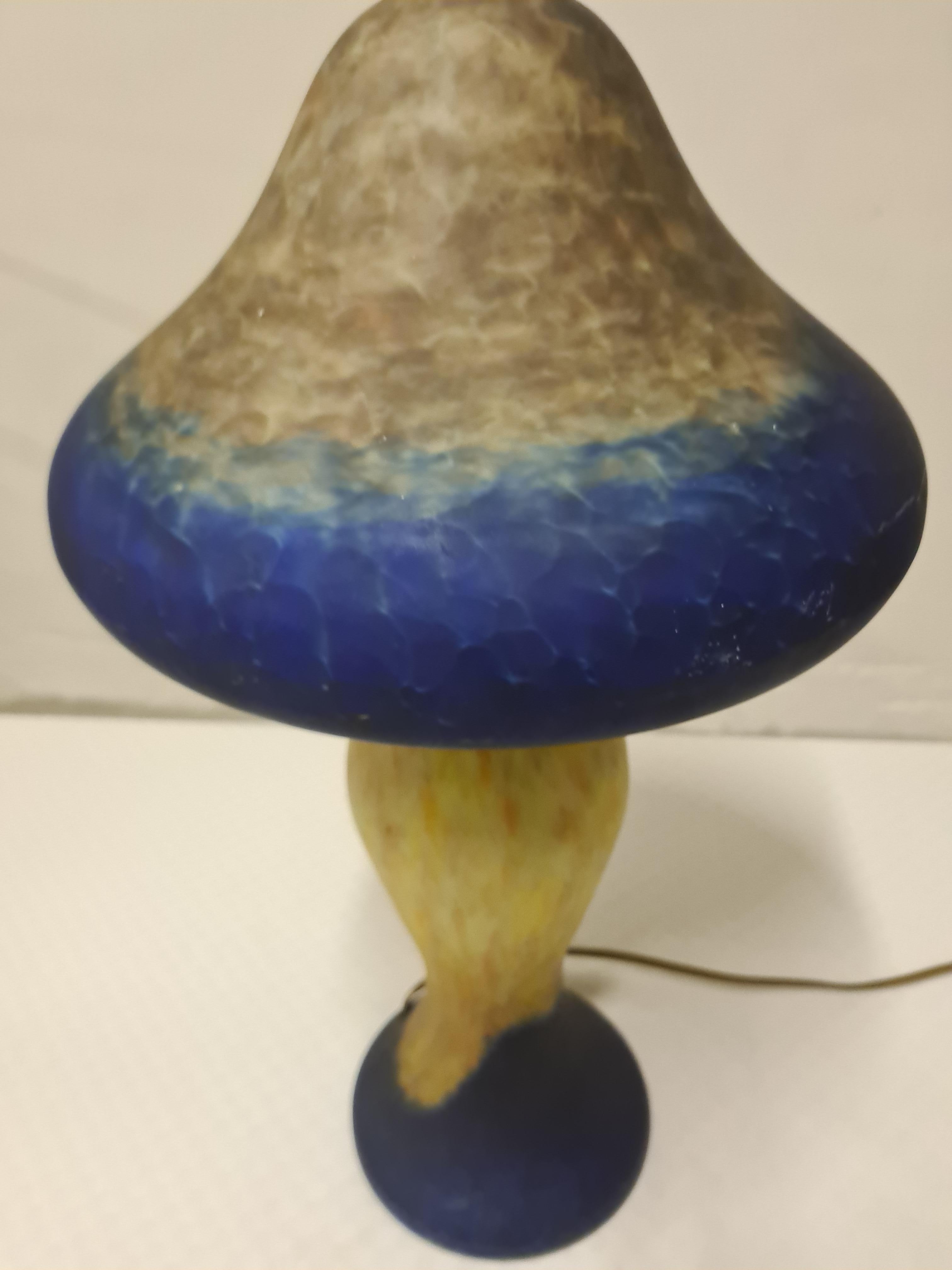 Large mushroom lamp made of glass paste in Art Nouveau style For Sale 1