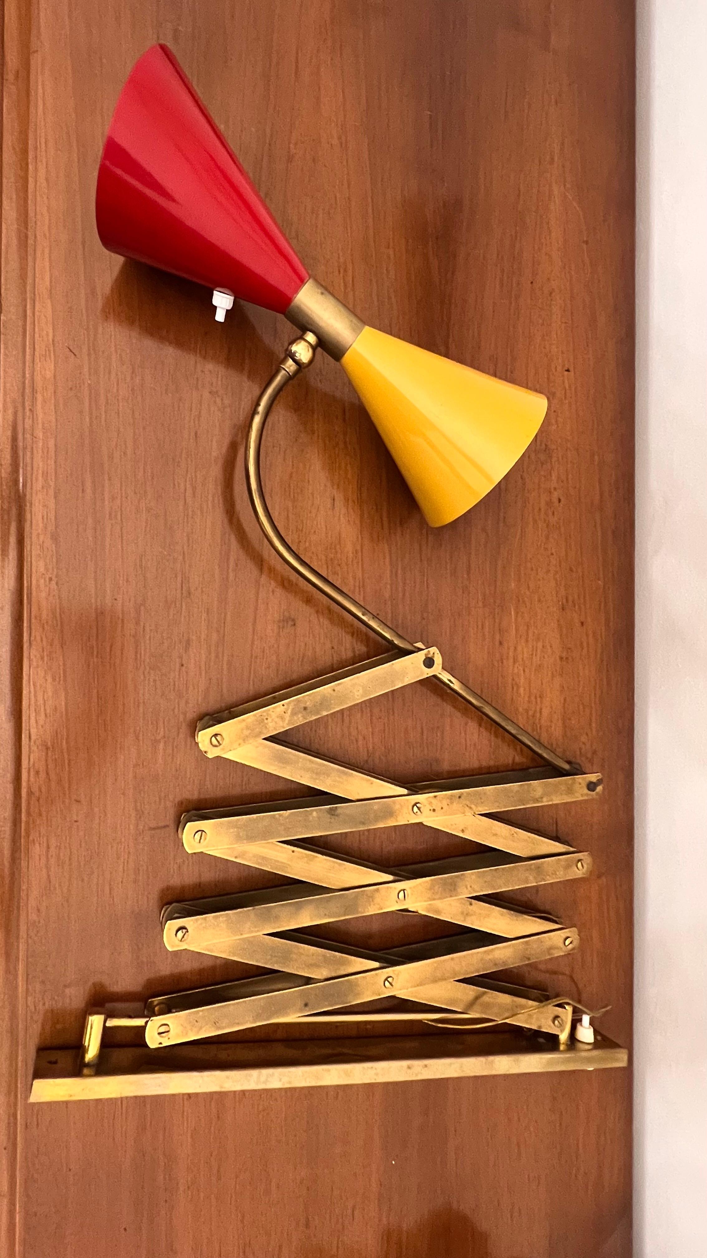 Mid-Century Modern Large 1950s extendable wall lamp For Sale
