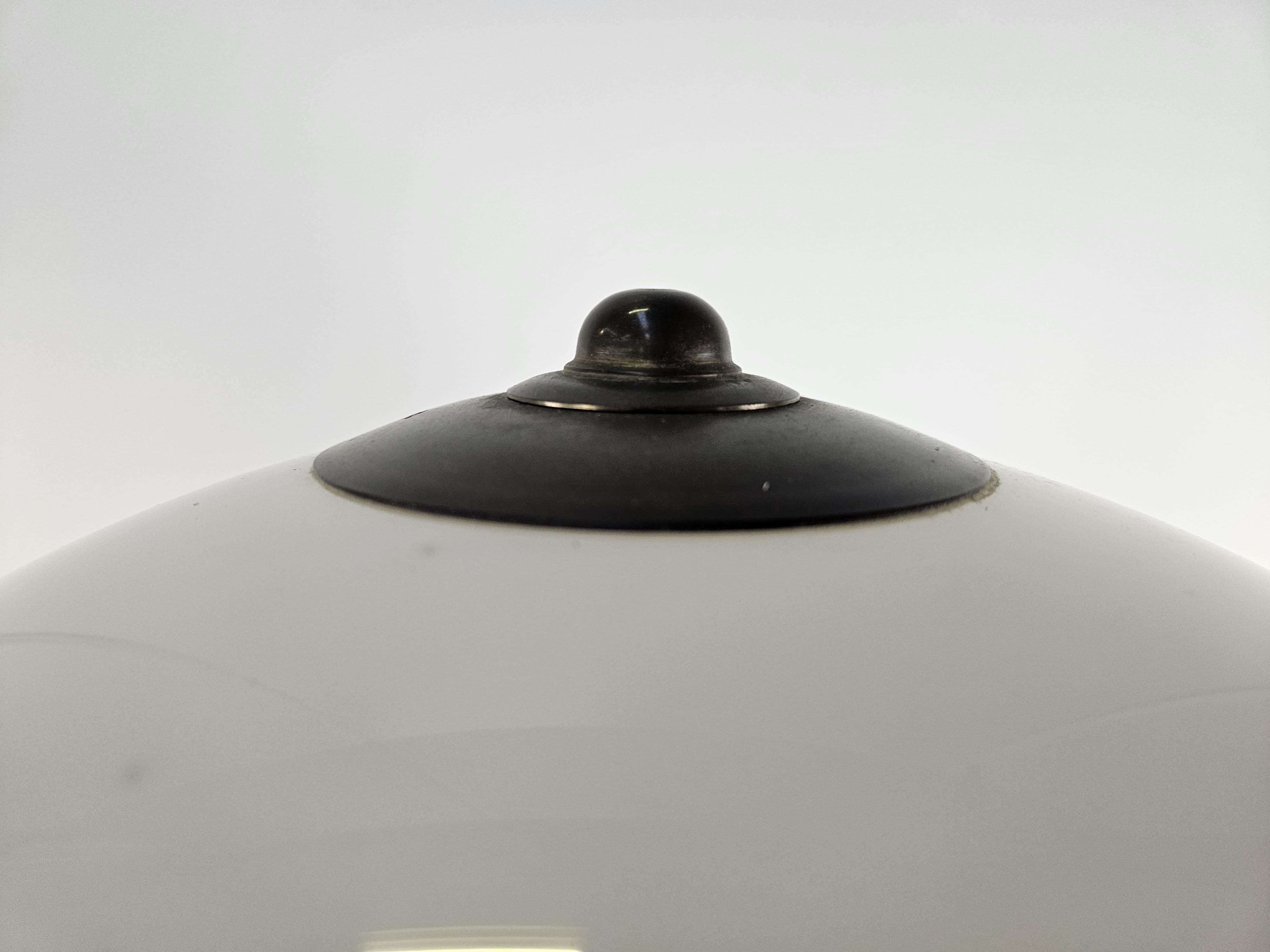 Laiton Grande lampe de table 'Fungo' de Gabriella Crespi avec signature, vintage 1970