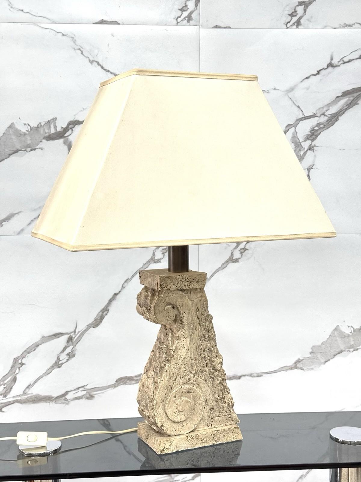 Brass Grande Lampada da tavolo in Pietra Travertino Hollywood regency anni 70 design For Sale