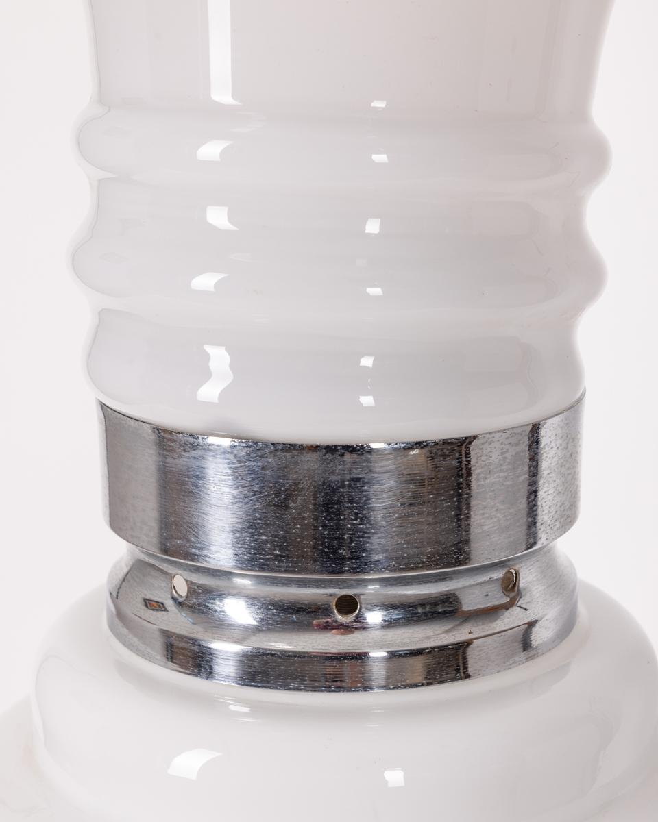 Mid-20th Century Large 1960s vintage table lamp in Murano glass Italian design For Sale