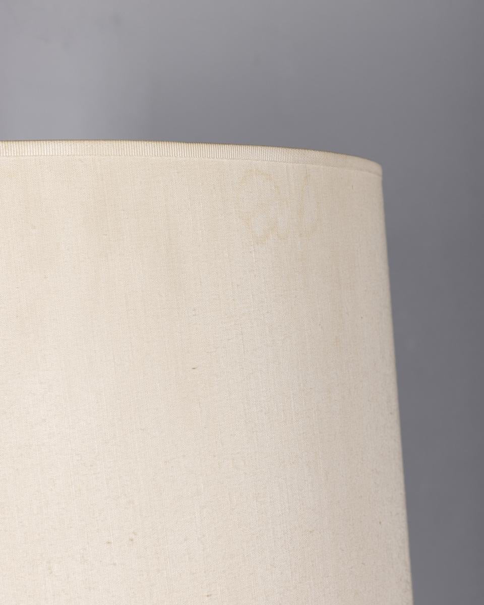Grande lampada da tavolo vintage anni 70 in metallo cromato design Italiano in vendita 2