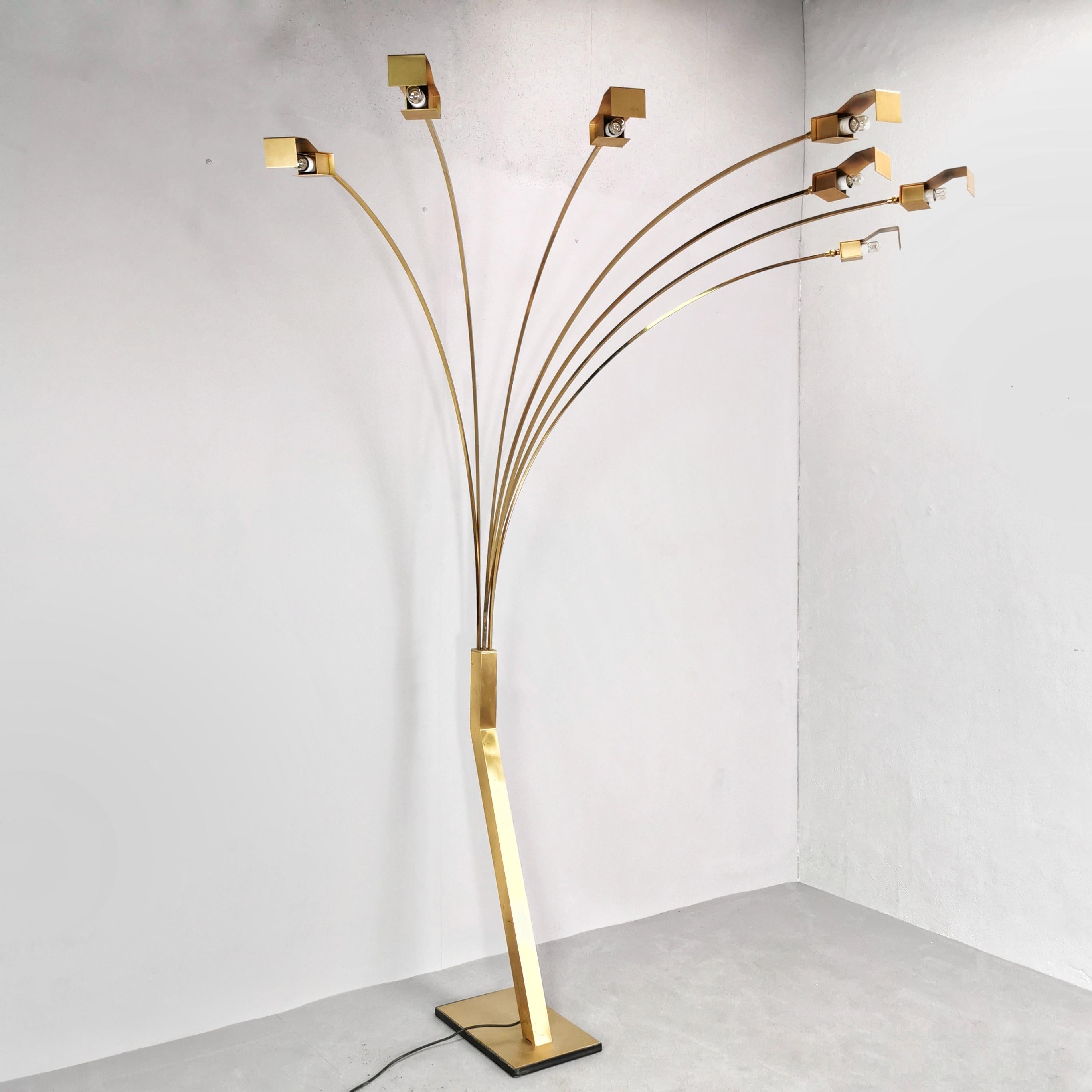 Large 1960s brass floor lamp 7 Arms For Sale 9