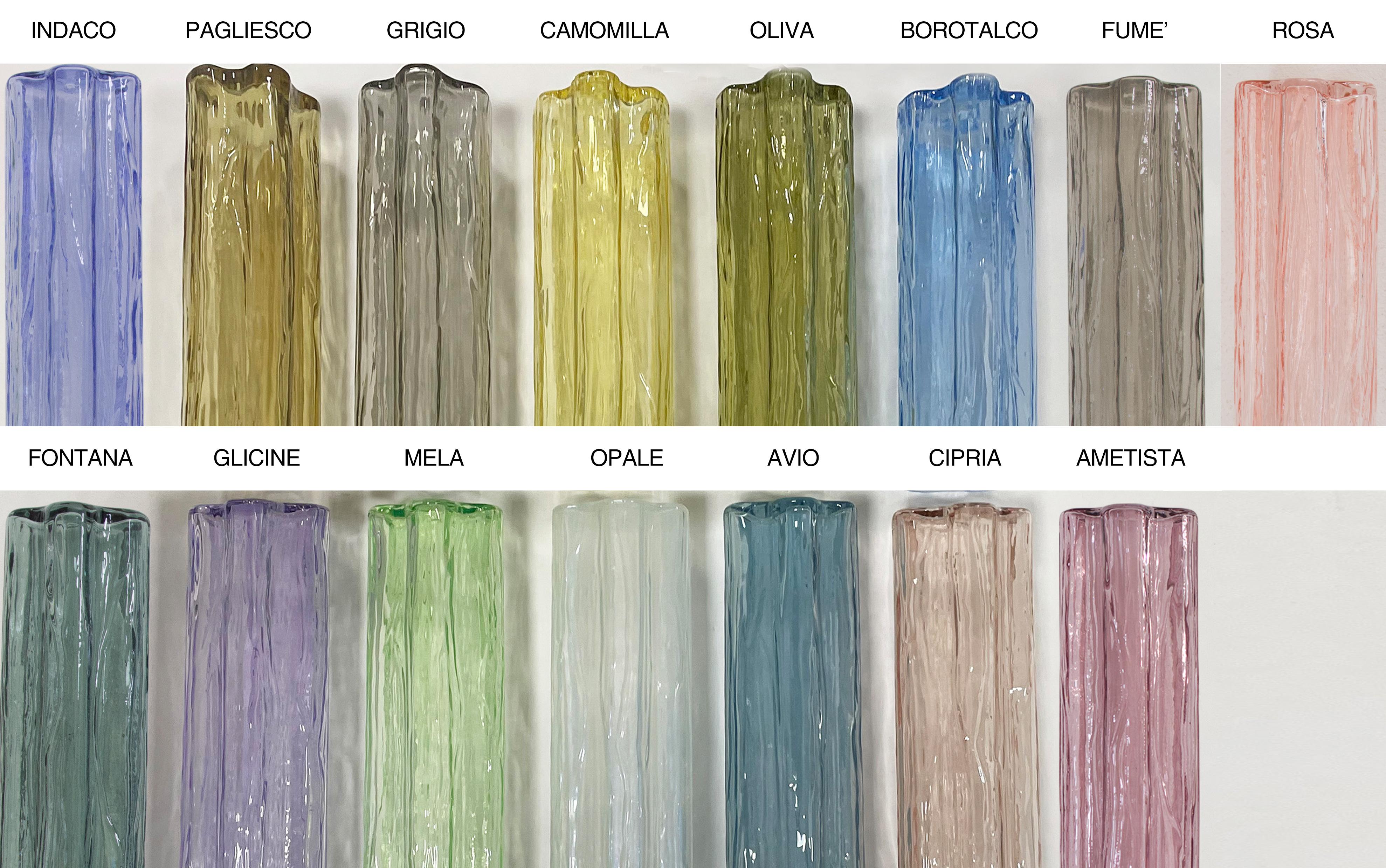 Grande Lampadario con pendagli soffiati in vetro di Murano multicolore in vendita 6
