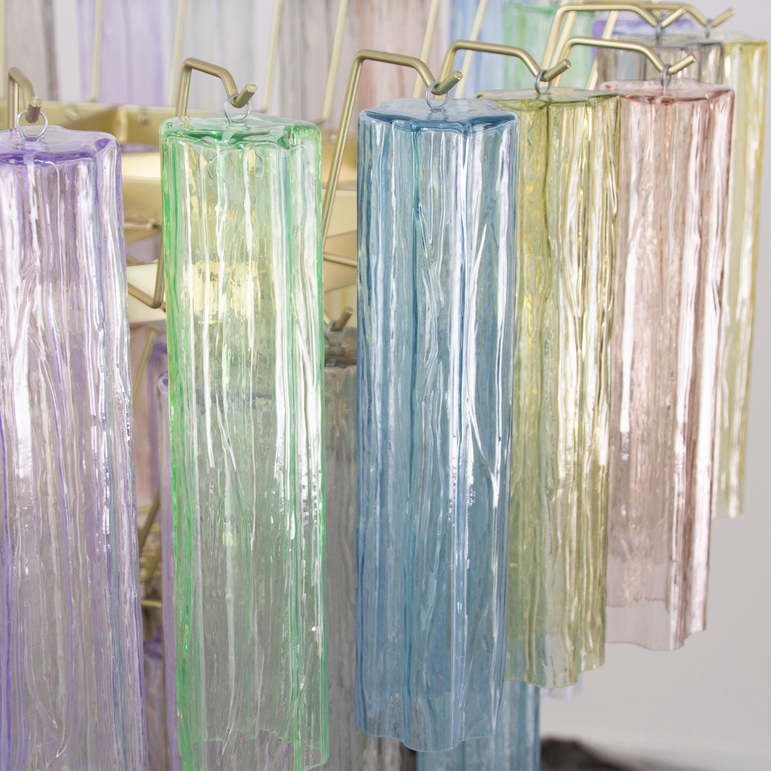 Grande Lampadario con pendagli soffiati in vetro di Murano multicolore in vendita 3