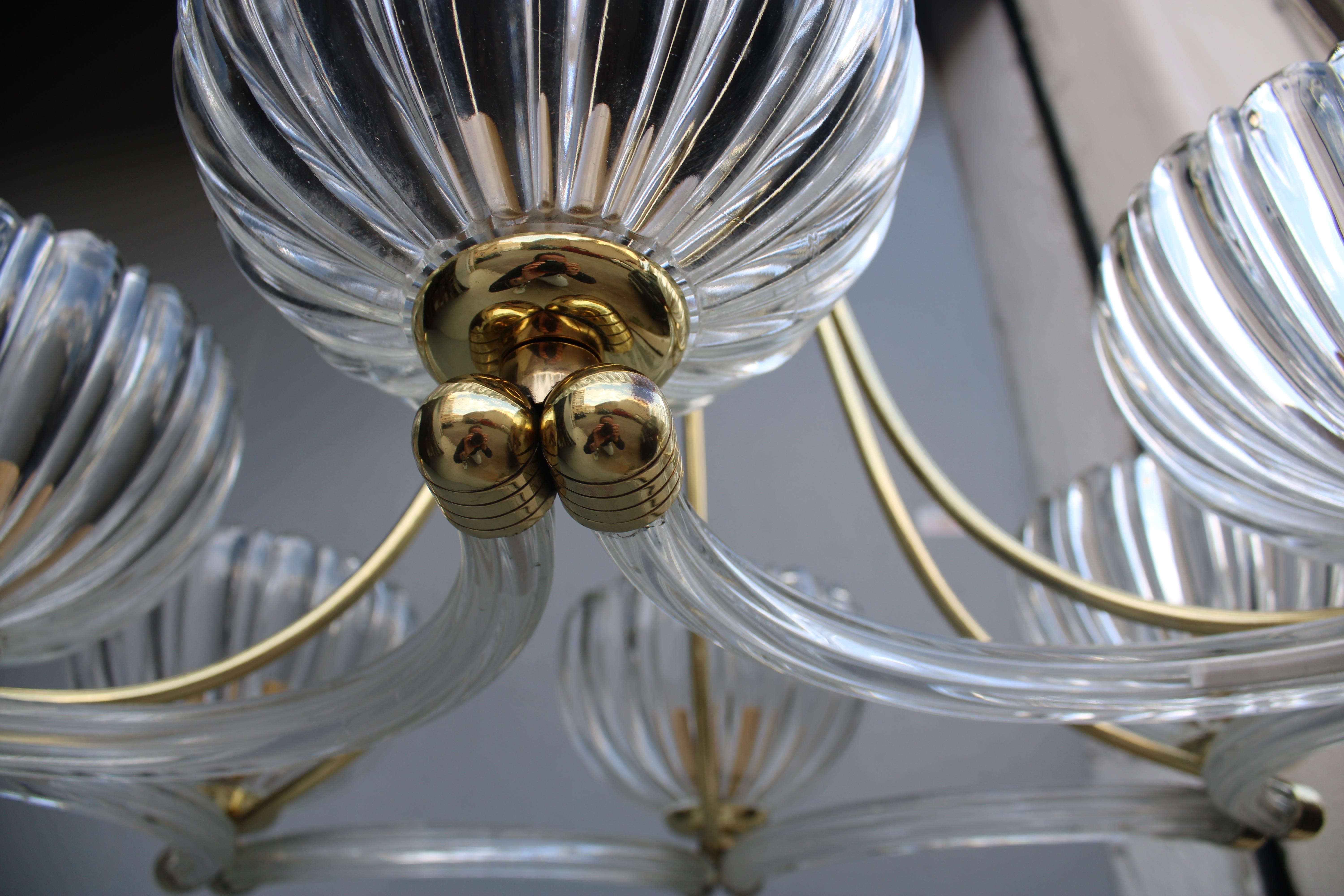 Großer eleganter Barovier-Kronleuchter aus Muranoglas und Messing von 1940 im Angebot 8