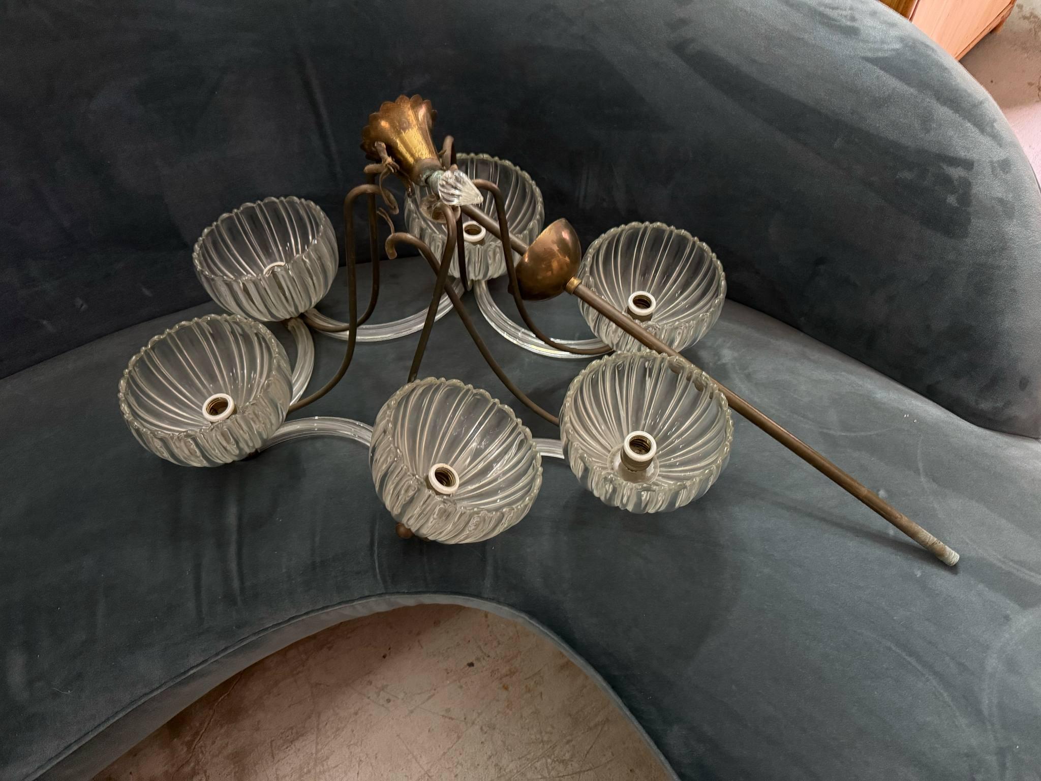 Großer eleganter Barovier-Kronleuchter aus Muranoglas und Messing von 1940 im Angebot 10