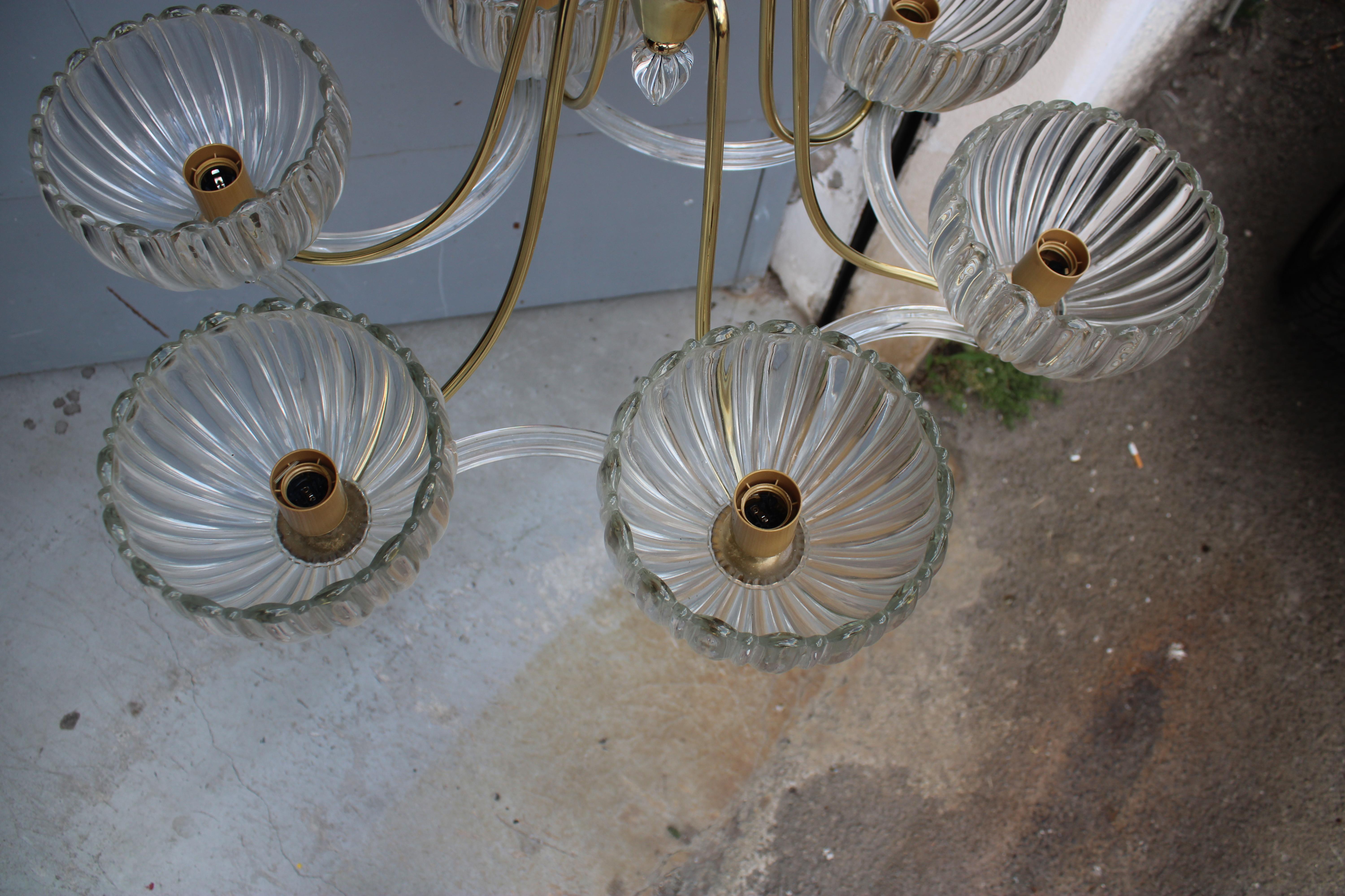 Großer eleganter Barovier-Kronleuchter aus Muranoglas und Messing von 1940 im Angebot 3