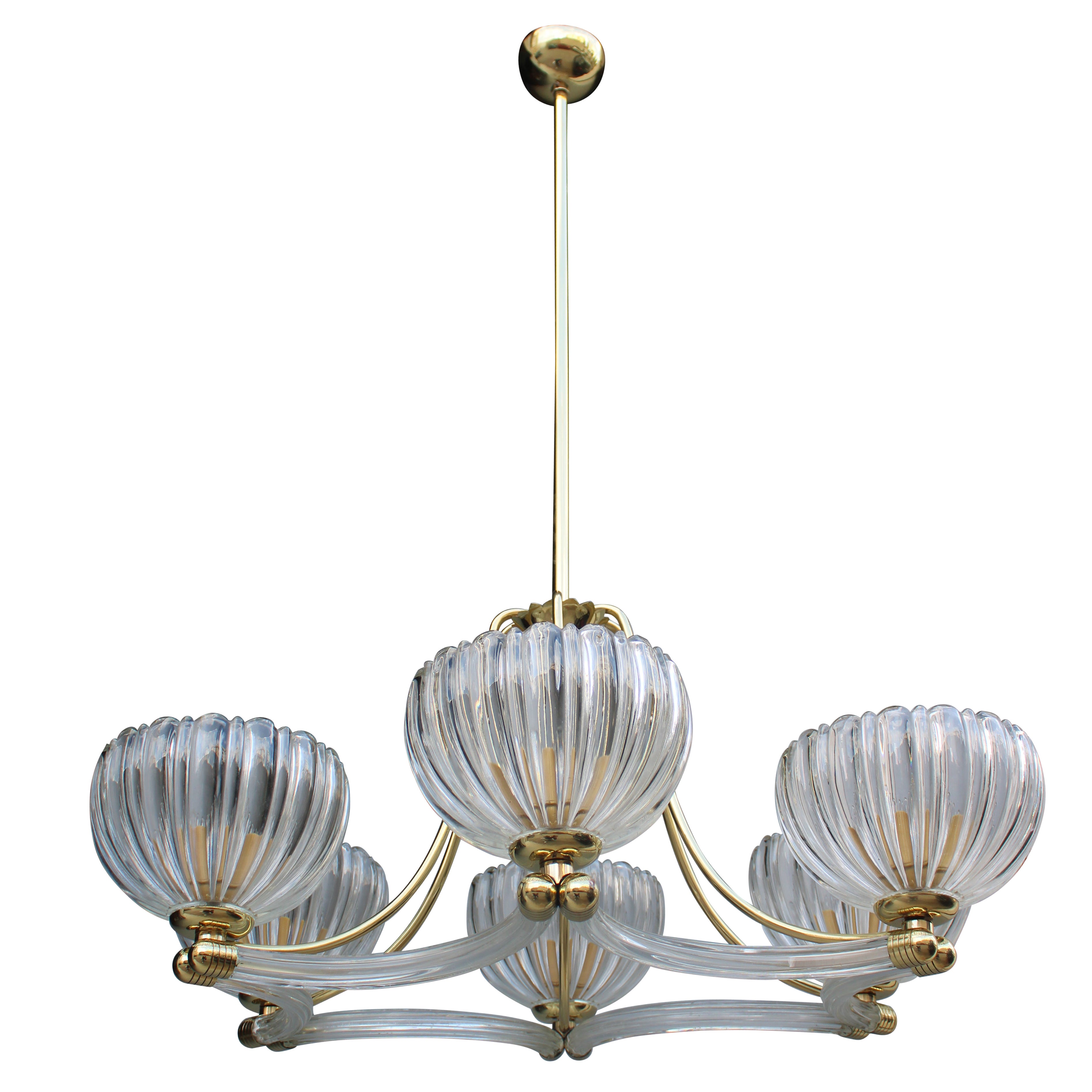 Großer eleganter Barovier-Kronleuchter aus Muranoglas und Messing von 1940