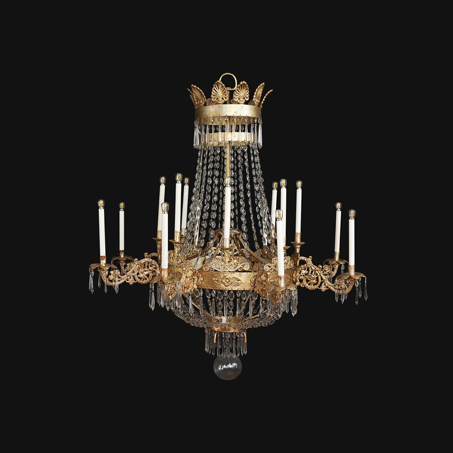 Grande Lampadario Impero Dorato Italiano con Cristalli 1780 Circa Sedici Luci 13