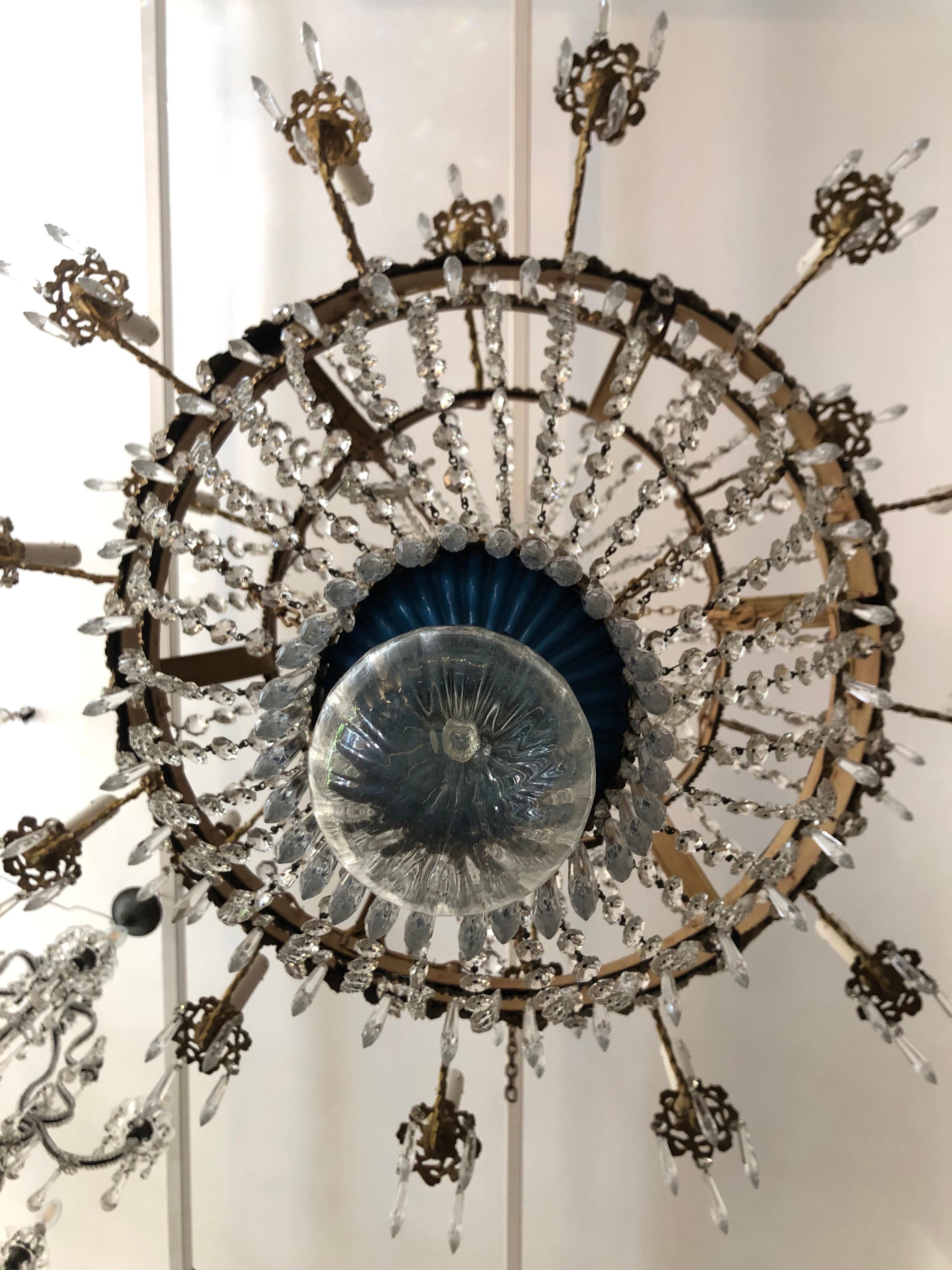 Grande Lampadario Impero Italiano 18 Luci Cristallo e Ottone Dorato XVIII Secolo in vendita 7