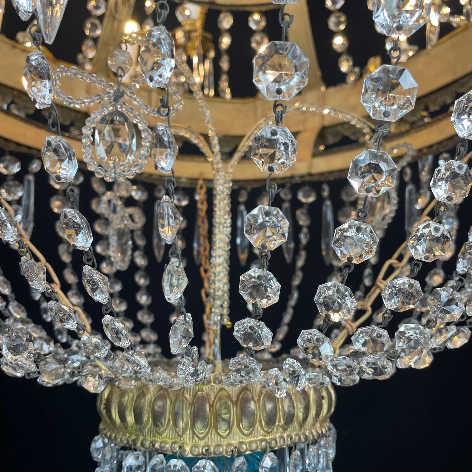 18th Century and Earlier Grande Lampadario Impero Italiano 18 Luci Cristallo e Ottone Dorato XVIII Secolo in vendita
